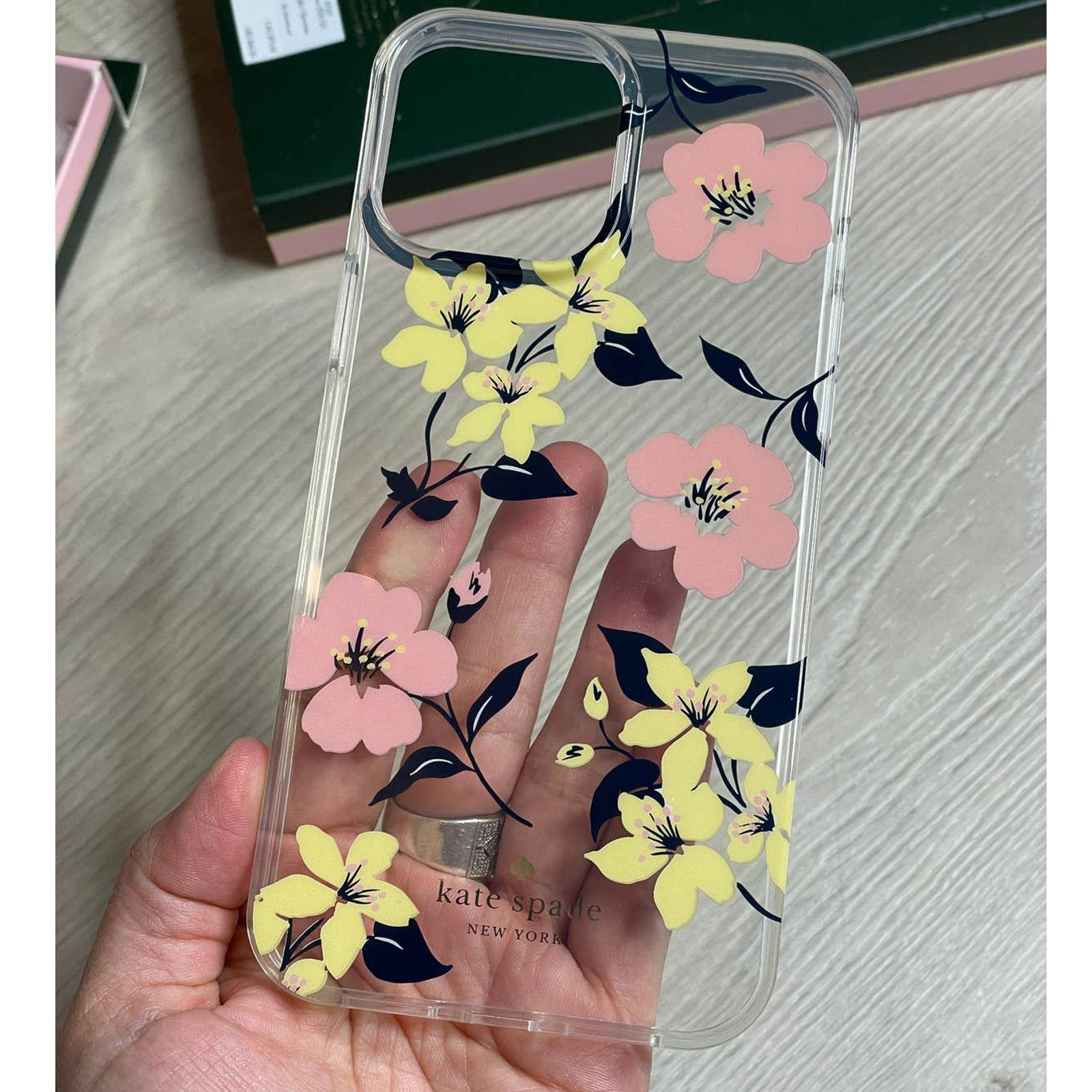 Kate Spade lily blooms stability ring resin iphone outlet 13 pro case