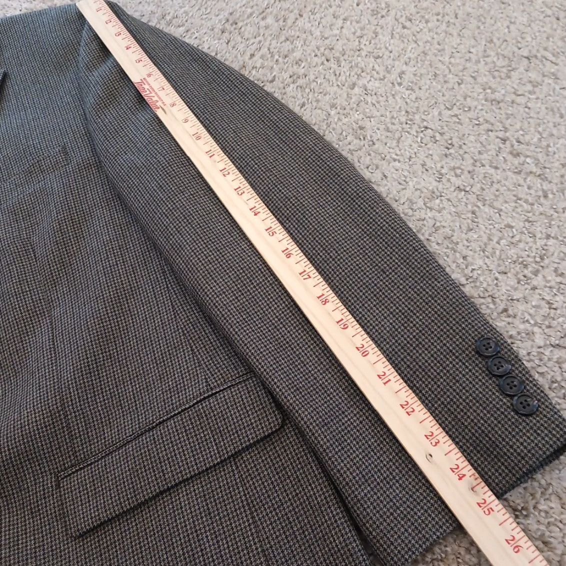 Ralph Lauren Lauren Ralph Lauren Blazer Mens 46 Gray Plaid Wool Two Button Single Vent Buttoned Front Notch Lapel Crew? Size 46R - 3 Thumbnail