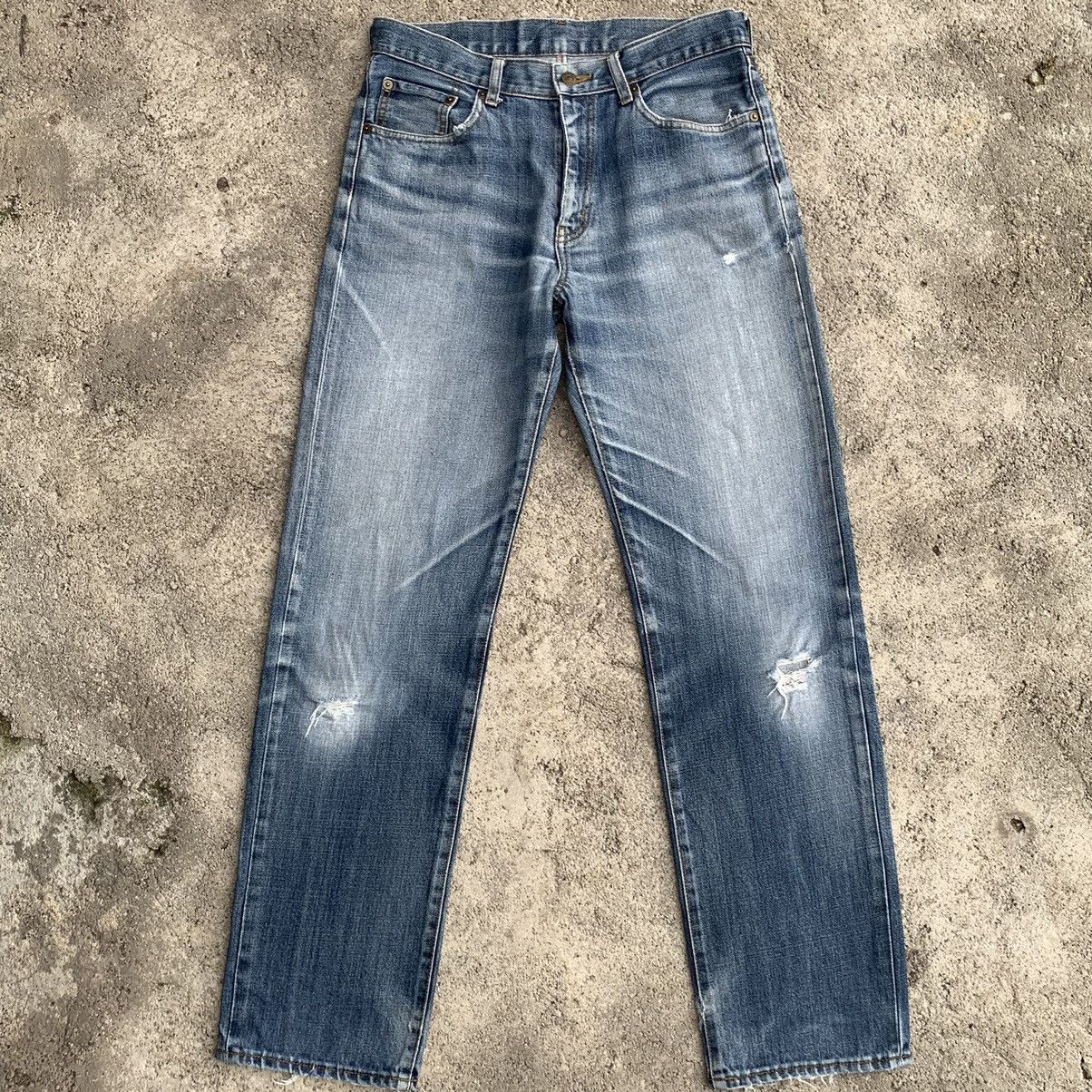 Undercover × Uniqlo Vintage Y2K Faded Lightwash Distressed Jeans W31x32 Size US 31 - 1 Thumbnail