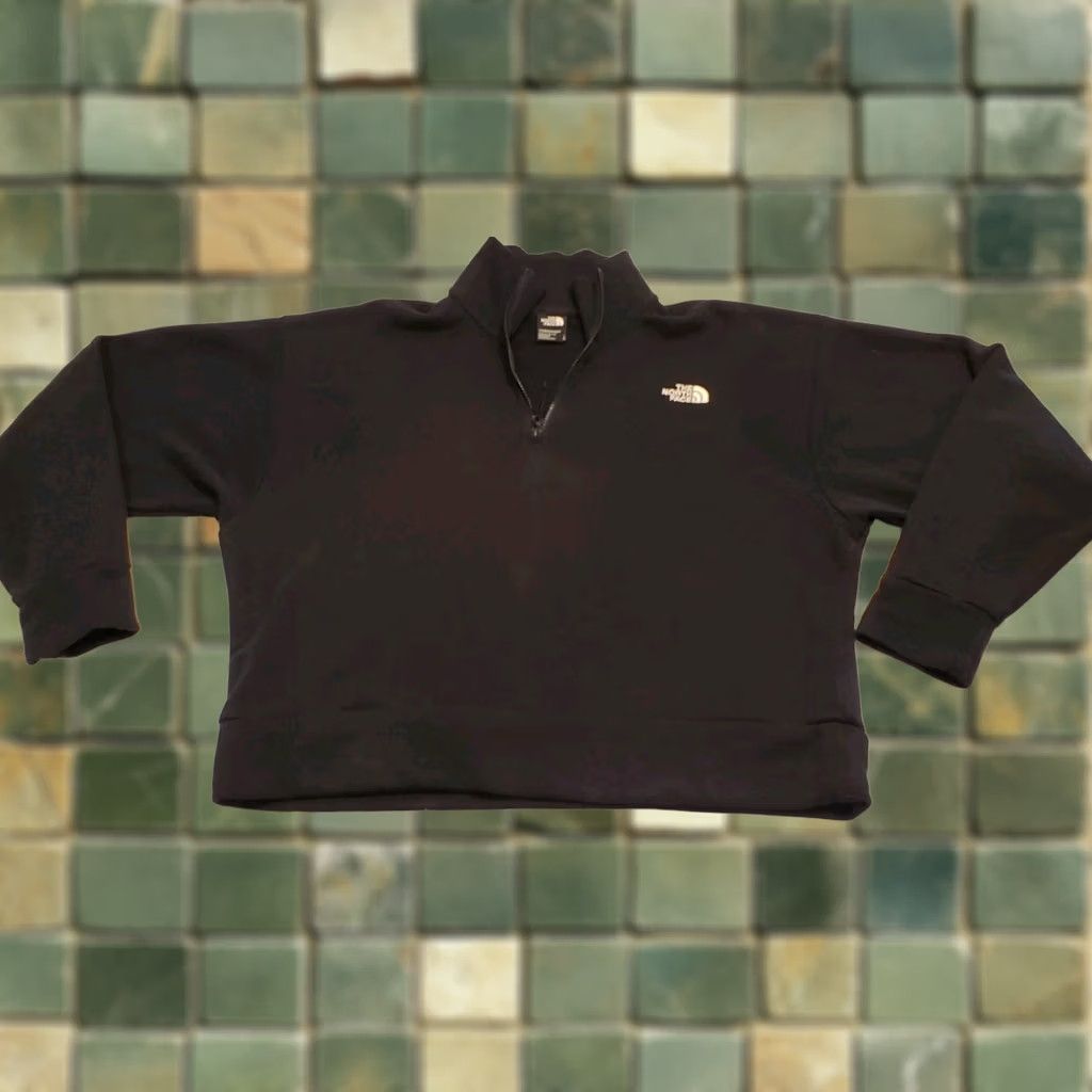 The North Face The North Face Womens Pullover Sweatshirt Cropped Top Size Large Black Size L / US 10 / IT 46 - 1 Thumbnail