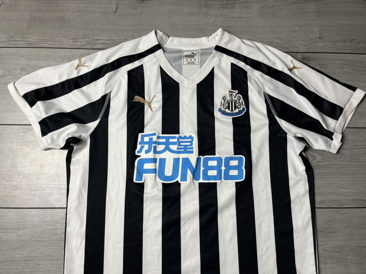 Puma Puma Newcastle united home jersey 2018/19 size XLarge Size US XL / EU 56 / 4 - 3 Thumbnail