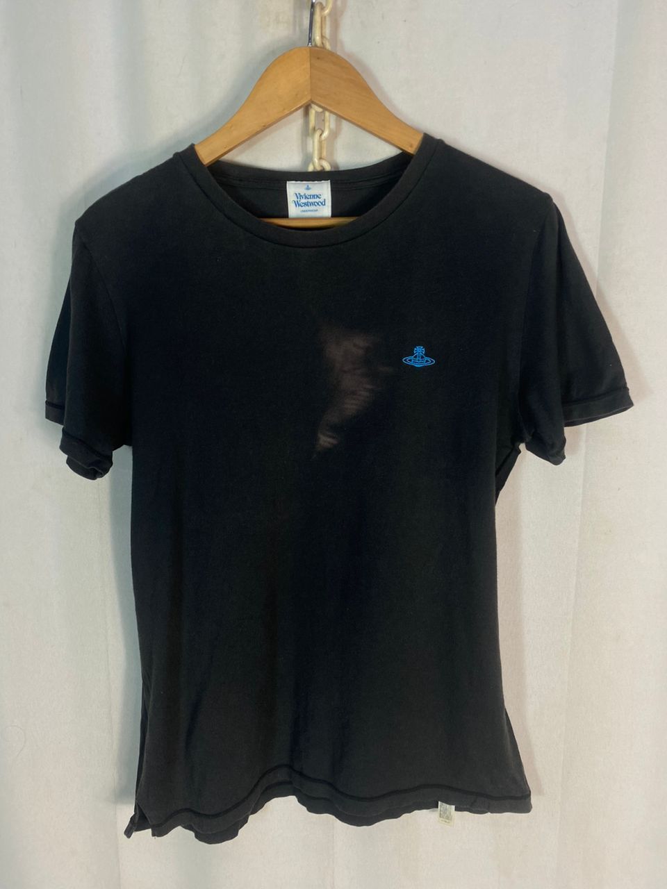 Vivienne Westwood Unisex🔥Vivienne westwood small logo distressed tshirt Size US M / EU 48-50 / 2 - 5 Thumbnail