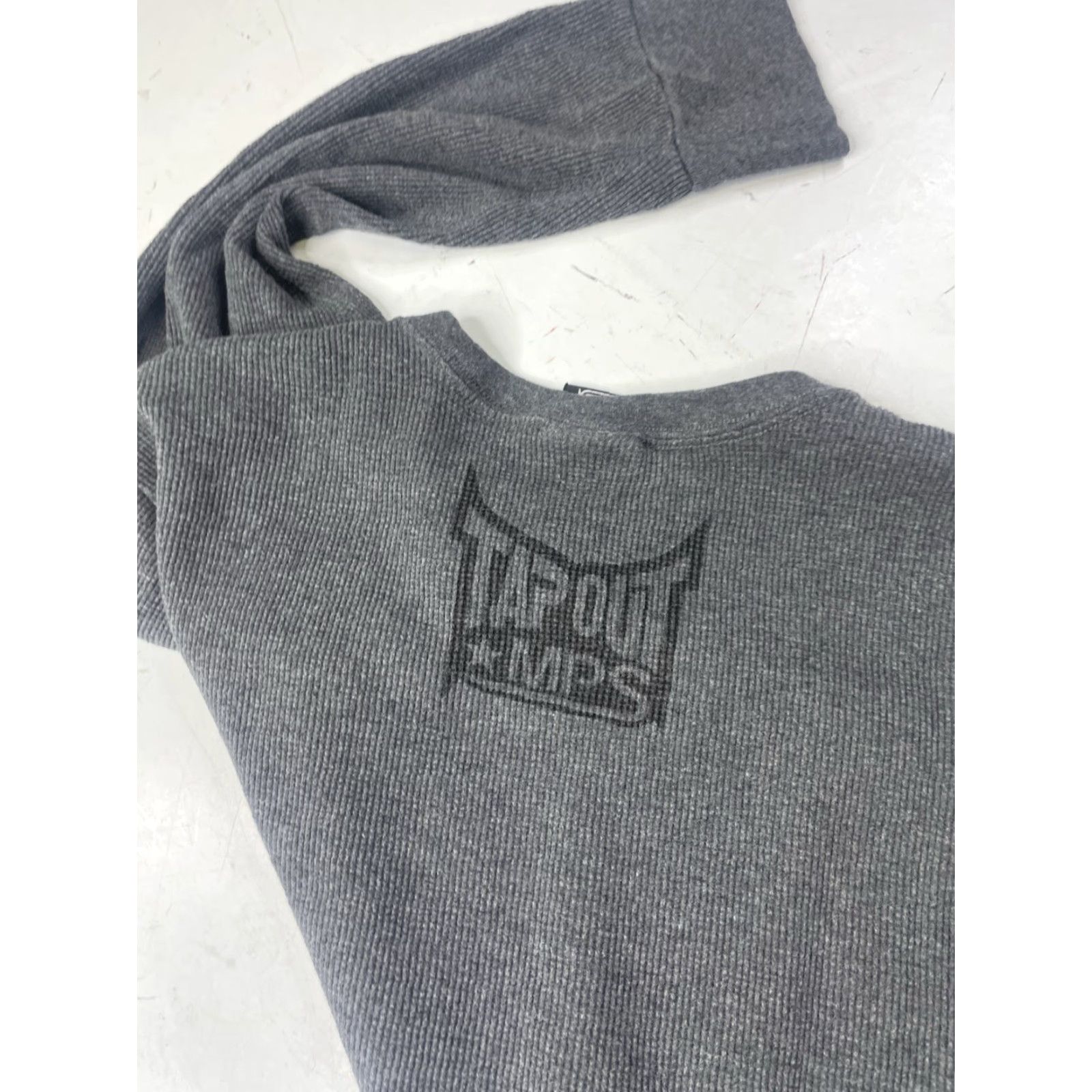 Tapout VINTAGE Tapout MPS Thermal Mens XL Gray Waffle Knit Shirt Logo 90s Sports UFC MMA Crew Neck Long Sleeve Mens T-Shirt Size US XL / EU 56 / 4 - 7 Thumbnail