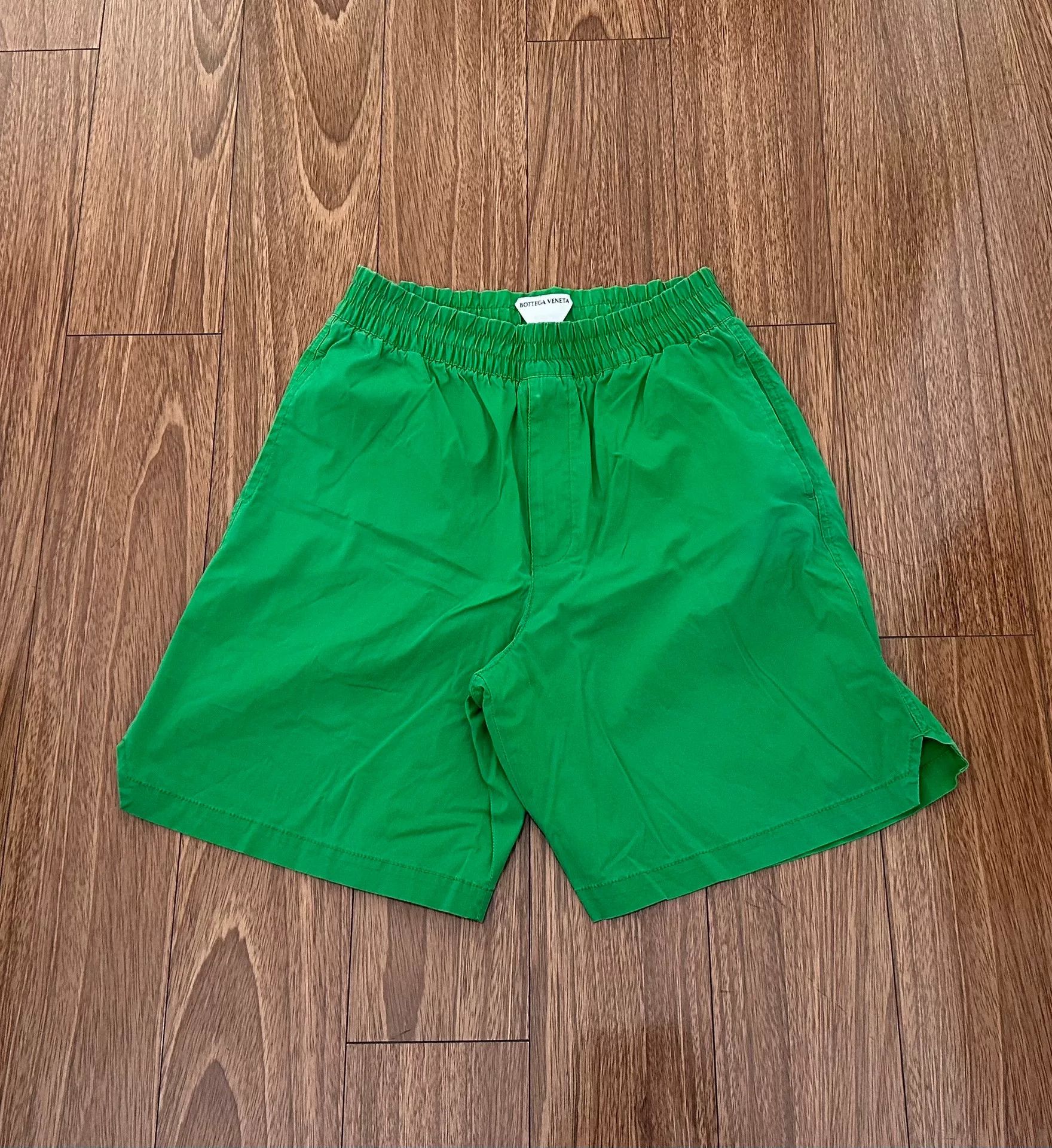 Bottega Veneta Bottega Veneta Green Wide-Leg Shorts Size US 26 / EU 42 - 1 Thumbnail