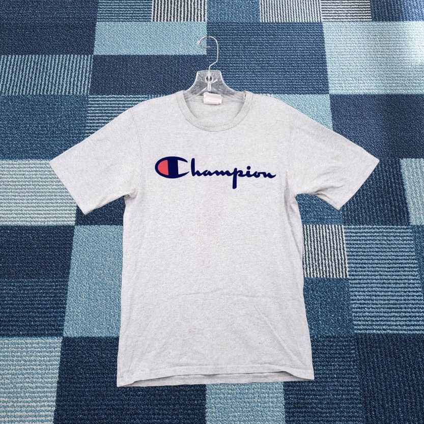 Champion VINTAGE Champion T Shirt Mens S Small Gray Spellout Logo Short Sleeve Pullover 90s Sports USA Size US S / EU 44-46 / 1 - 1 Thumbnail