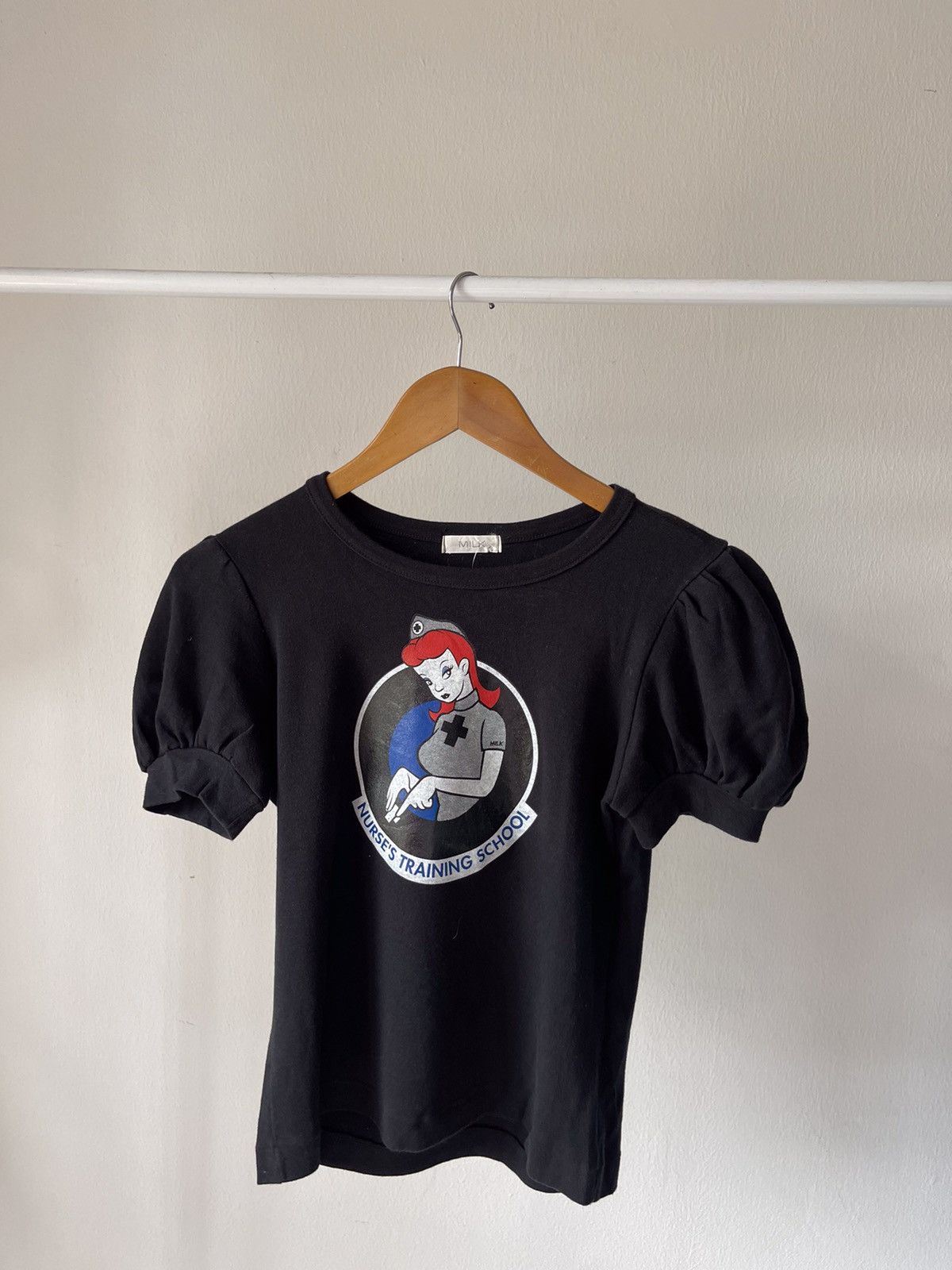 20471120 2000s Milk ‘Nurse Traning School’ Tee A2 Size S / US 4 / IT 40 - 2 Thumbnail