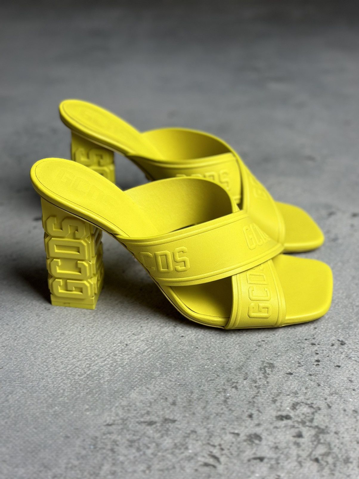 GCDS GCDS Leather Yellow Heels Sandals Luxury Size US 8 / IT 38 - 8 Thumbnail