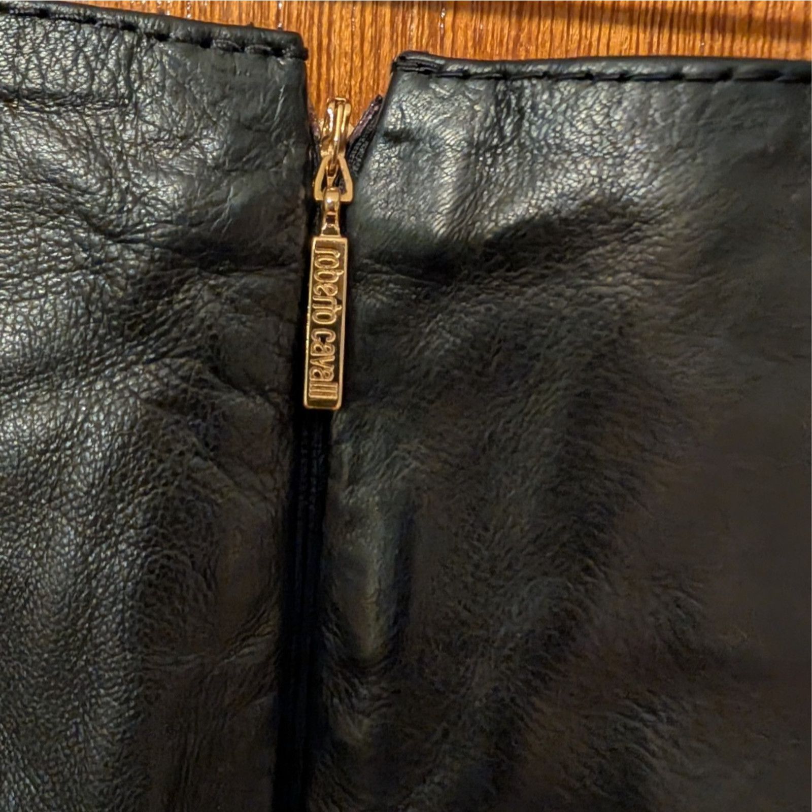 Roberto Cavalli Roberto Cavalli Black Leather Pants Italy Flare Zipper Small Size 28" / US 6 / IT 42 - 7 Thumbnail