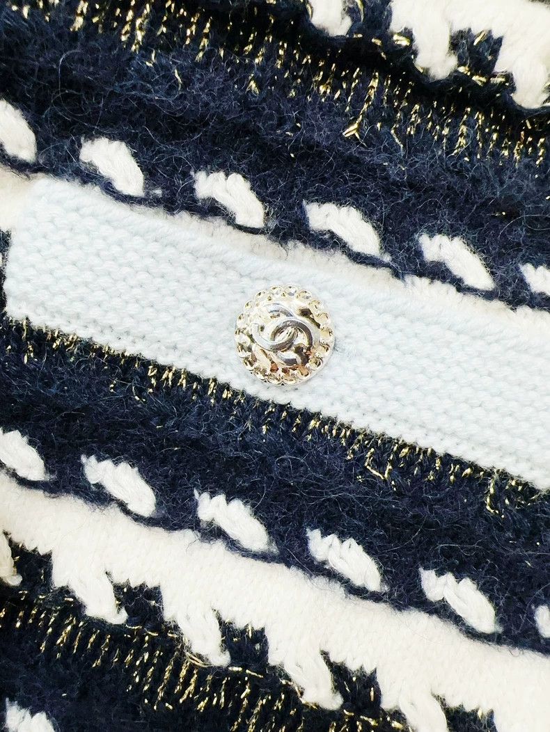 Chanel Chanel 22B dark blue black gold striped knitted skirt Size 25" / US 0 / IT 36 - 5 Thumbnail