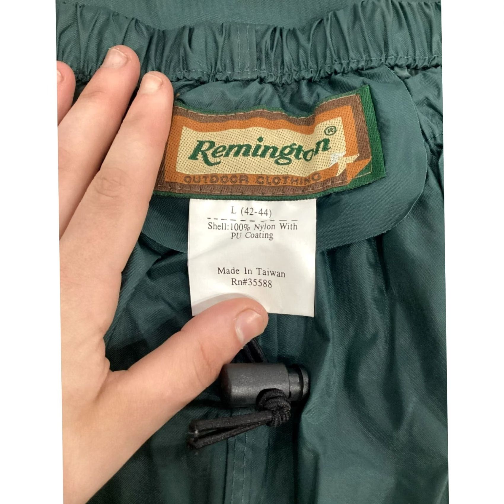 Vintage VINTAGE Remington Pants Mens Large Green Windbreaker Zippers on ankles Drawstring waist Outdoors Pre-Owned Like New Size US 33 - 5 Thumbnail
