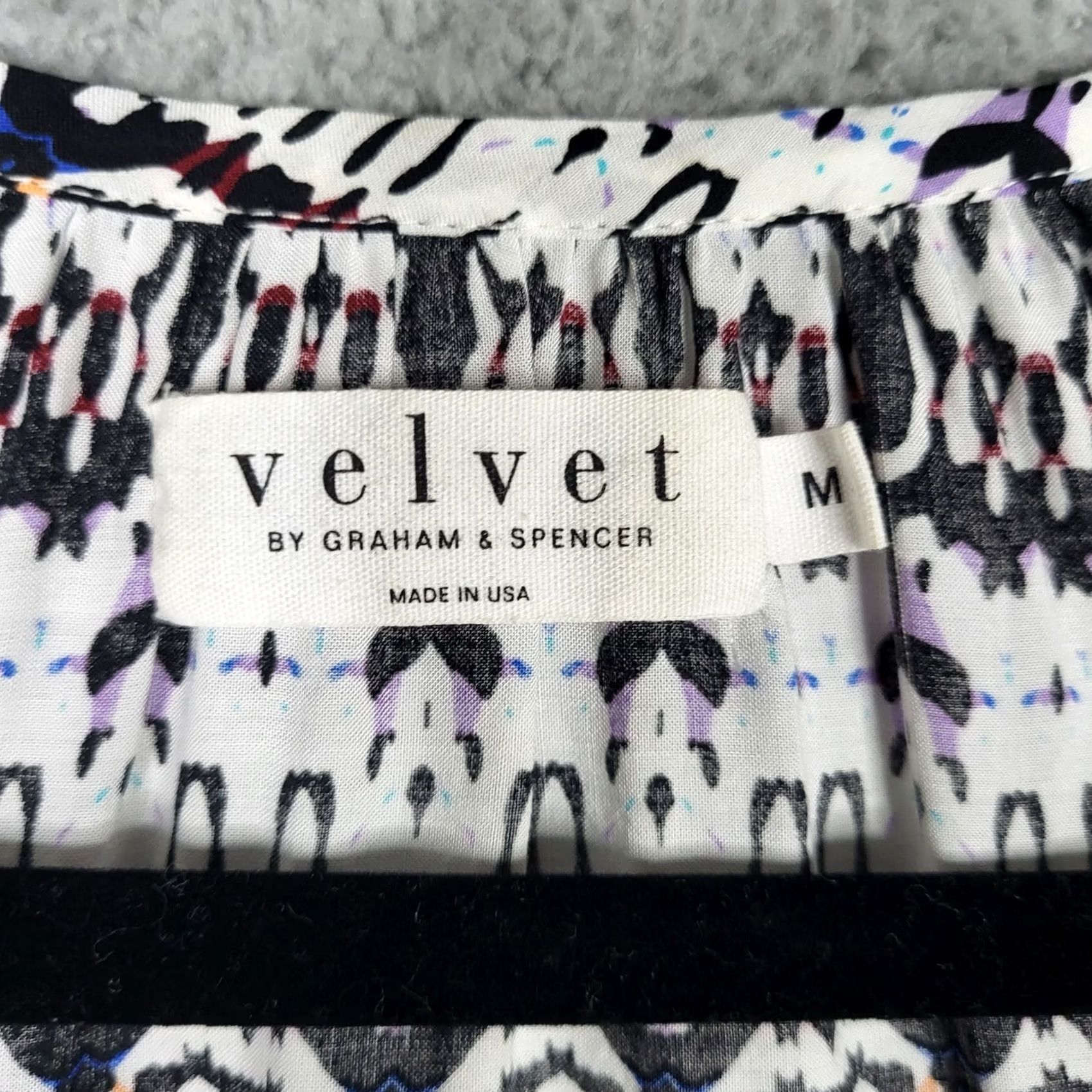Velvet Velvet BY GRAHAM & SPENCER Abstract Print Women's V-neck Blouse M Multicolor Long Sleeve Shirt Womens Regular Size M Velvet BY GRAHAM & SPENCERMADE Size M / US 6-8 / IT 42-44 - 7 Thumbnail