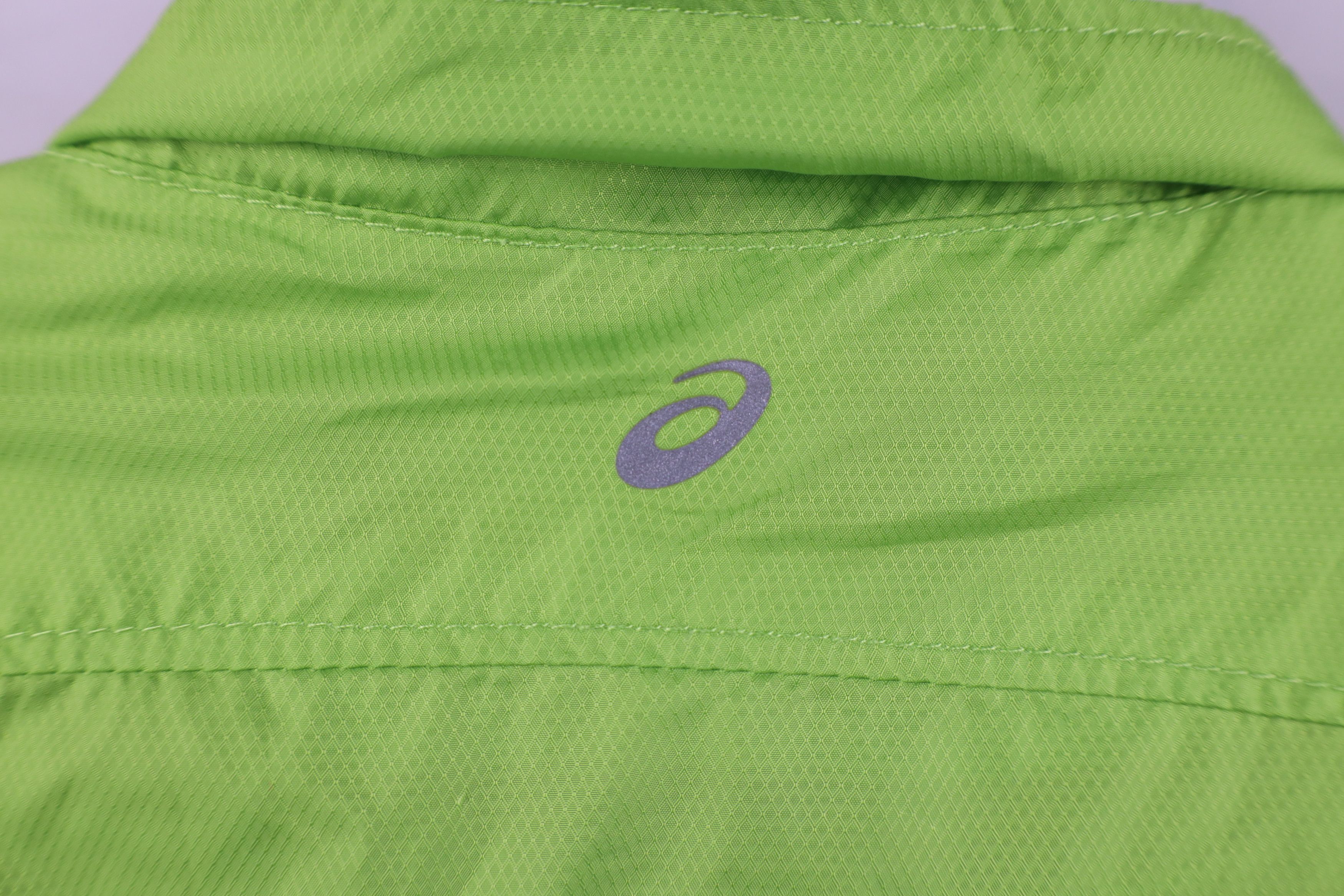 Asics Vintage Asics Reflective Running Rain Windbreaker Jacket Size US M / EU 48-50 / 2 - 13 Thumbnail