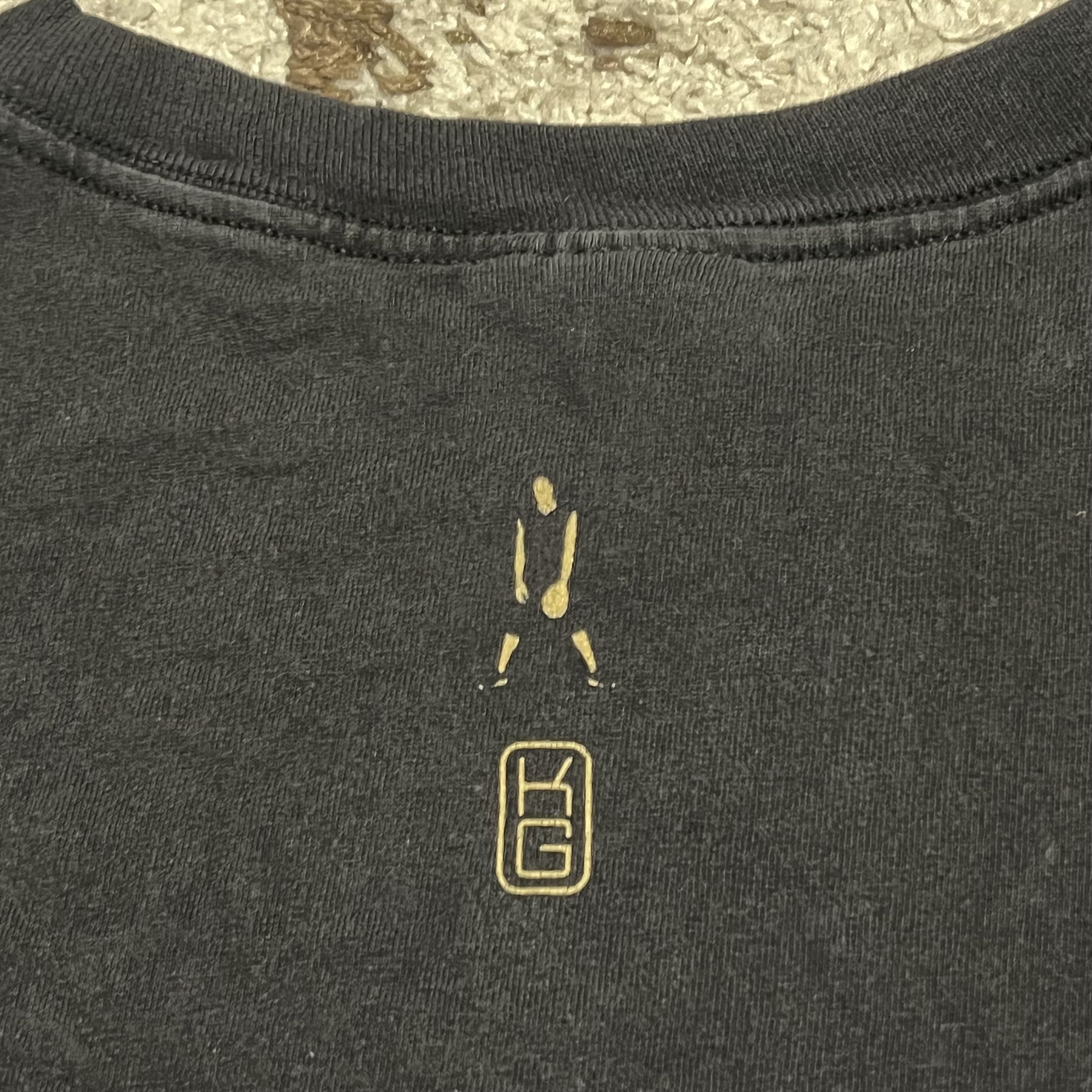 NBA × Vintage Vintage 2004 Adidas Kevin Garnett KG Big Face Shirt Size XL Size US XL / EU 56 / 4 - 4 Thumbnail
