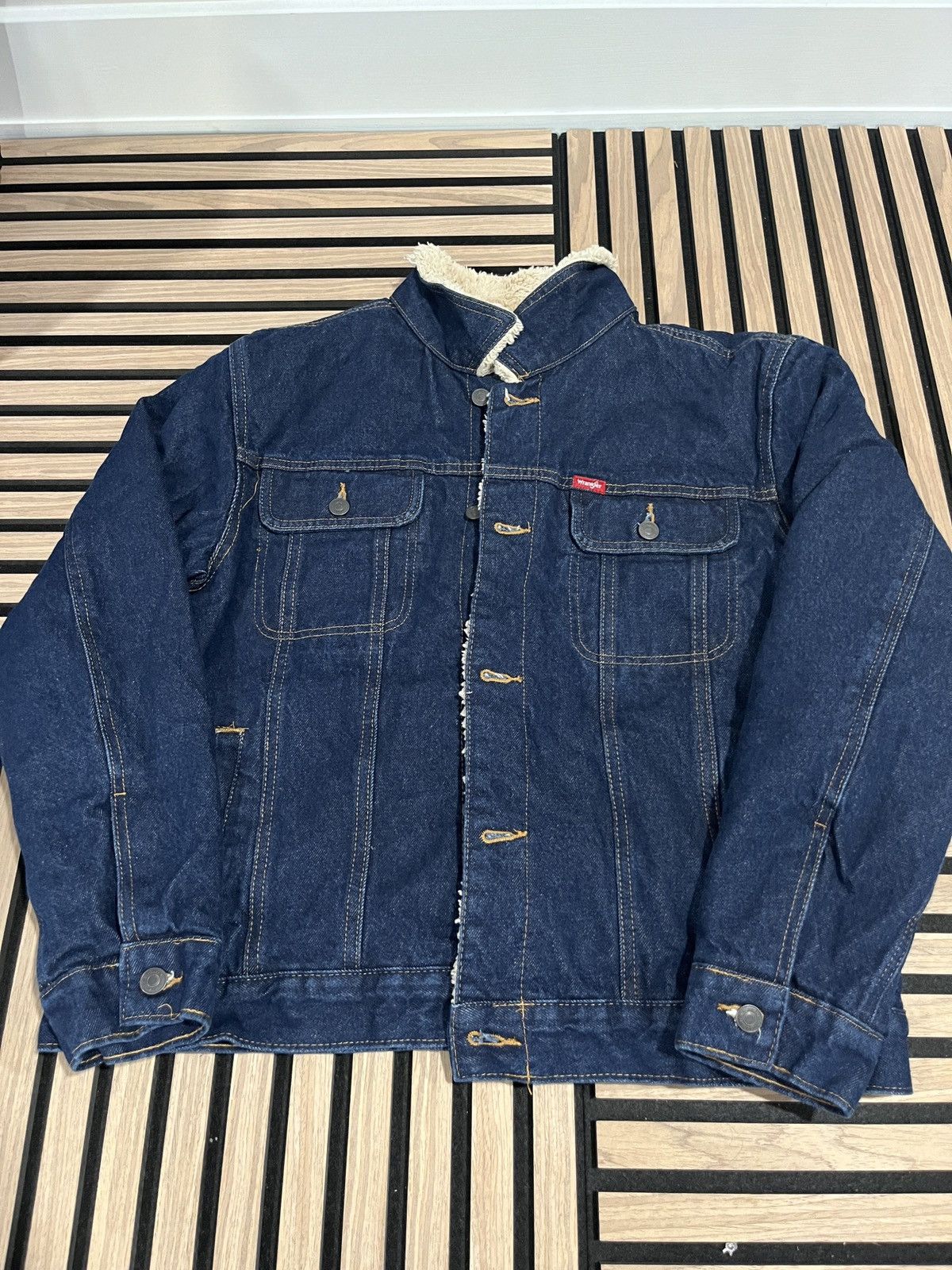 Wrangler MENS DENIM WRANGLER JACKET Size US L / EU 52-54 / 3 - 1 Thumbnail
