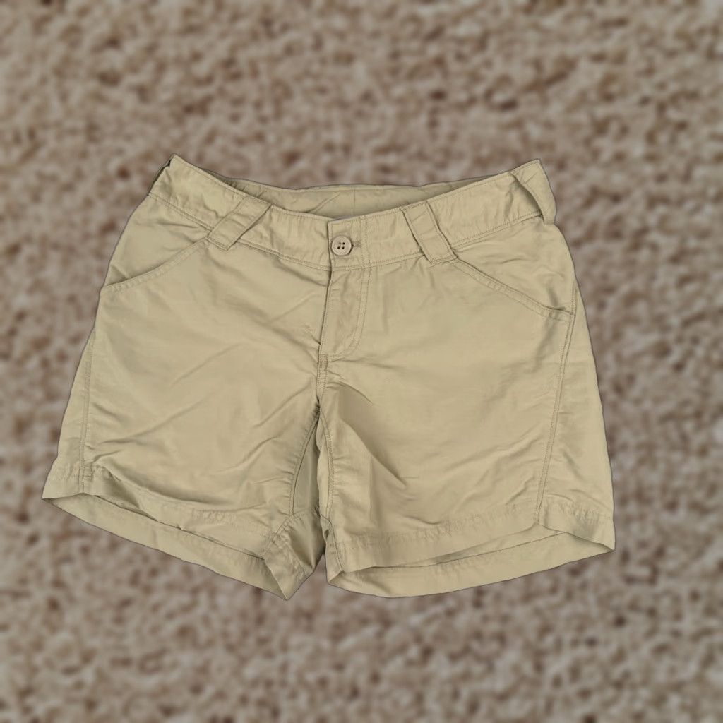 Vintage Columbia Shorts Women Small Beige PFG Coral Compass Chino Hiking Boating XL4452 Size 28" / US 6 / IT 42 - 1 Thumbnail