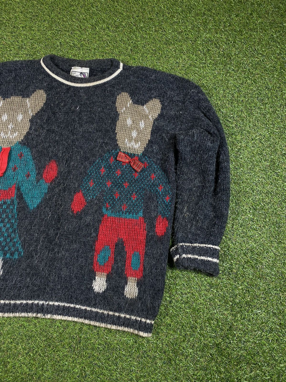 Japanese Brand Vintage 90s Christmas teddy bear sweater big logo Size L / US 10 / IT 46 - 2 Thumbnail