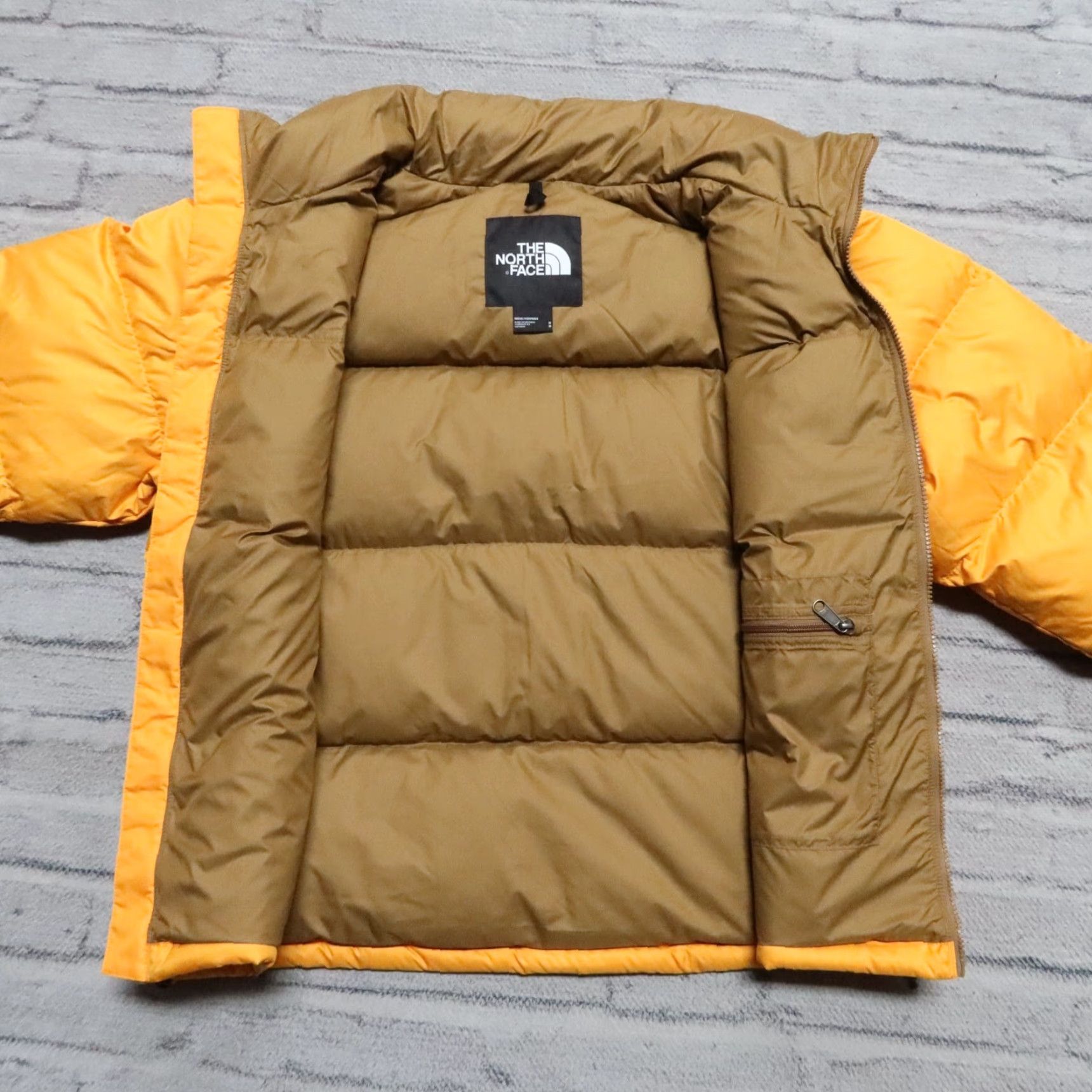 The North Face VINTAGE The North Face Nuptse Quilted Down Jacket Mens M Yellow Tonal Size US M / EU 48-50 / 2 - 7 Thumbnail