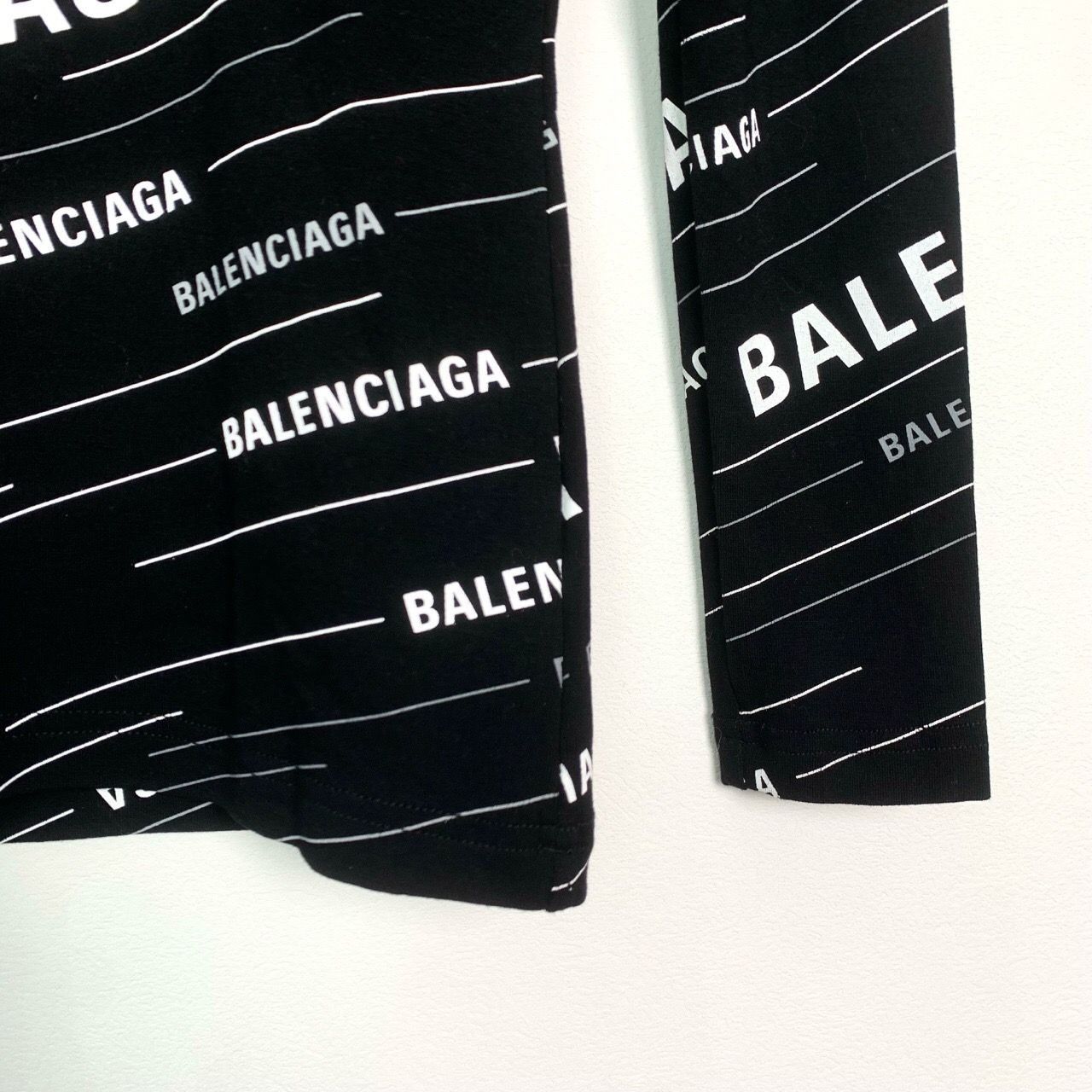 Balenciaga Balenciaga Logo Print Black Long-Sleeve T-Shirt (Size S) Size S / US 4 / IT 40 - 4 Thumbnail