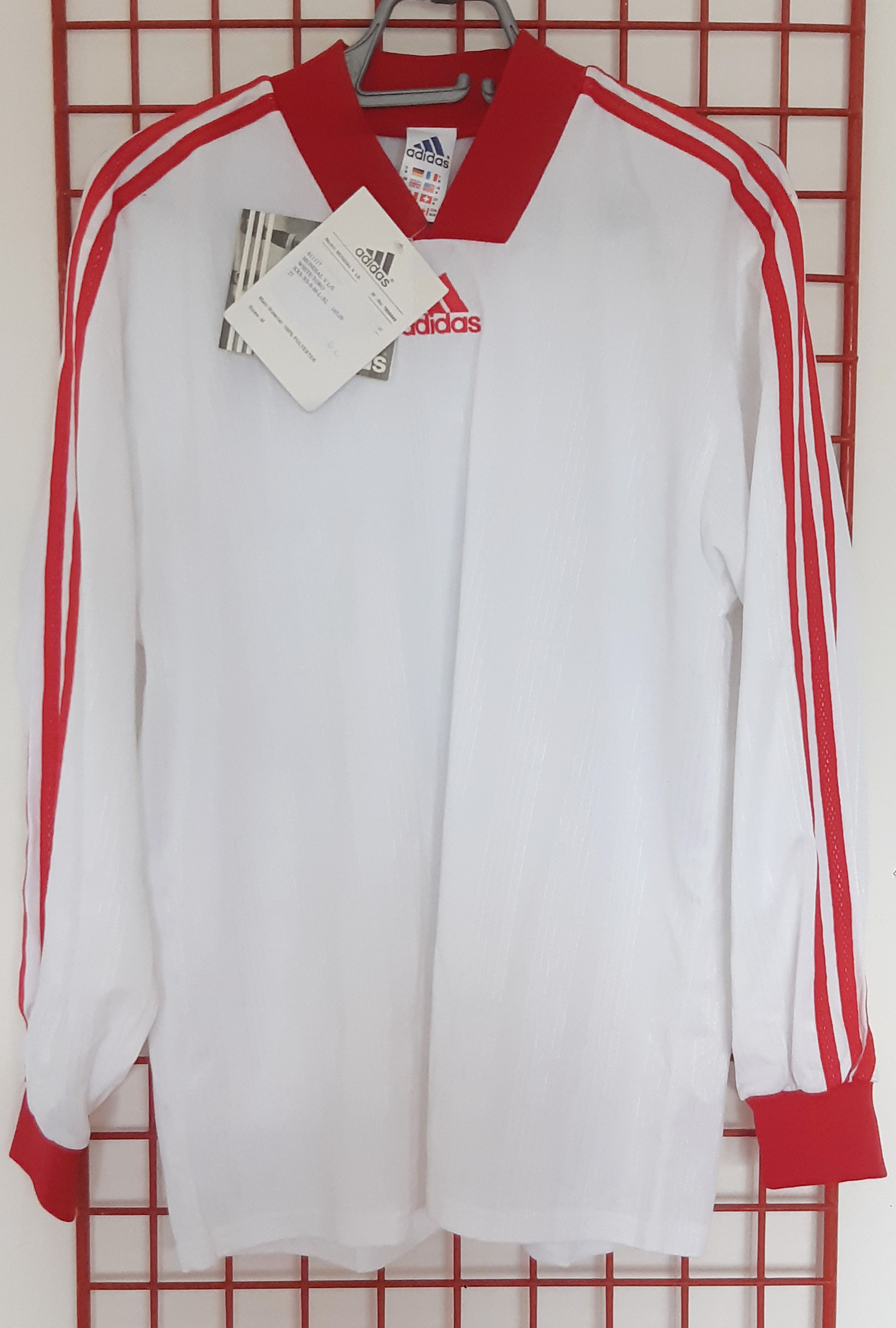 Adidas Vintage 90s ADIDAS Soccer Jersey Tunisia size M NWT Size US M / EU 48-50 / 2 - 1 Thumbnail