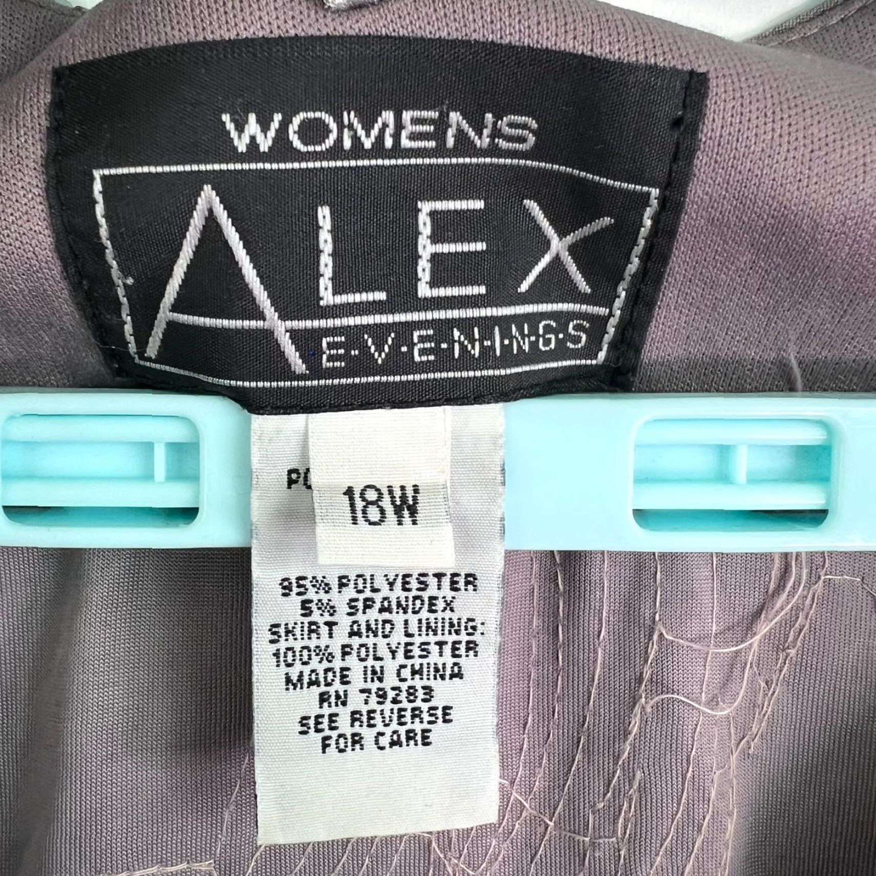 Alex Evenings ALEX Evening Womens Blazer 18W Shawl Lapel Gray Silver Sequin Geometric 50% Polyspanx Regular Size 18W Womens Size XXL / US 16-18 / IT 52-54 - 5 Thumbnail