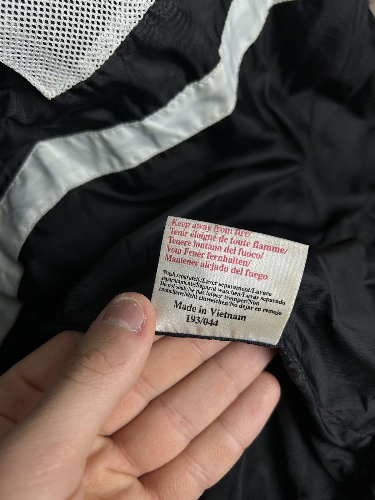 Umbro × Vintage Mens Vintage Umbro FC Celtic Puffer Down Jacket football y2k Size US L / EU 52-54 / 3 - 23 Thumbnail