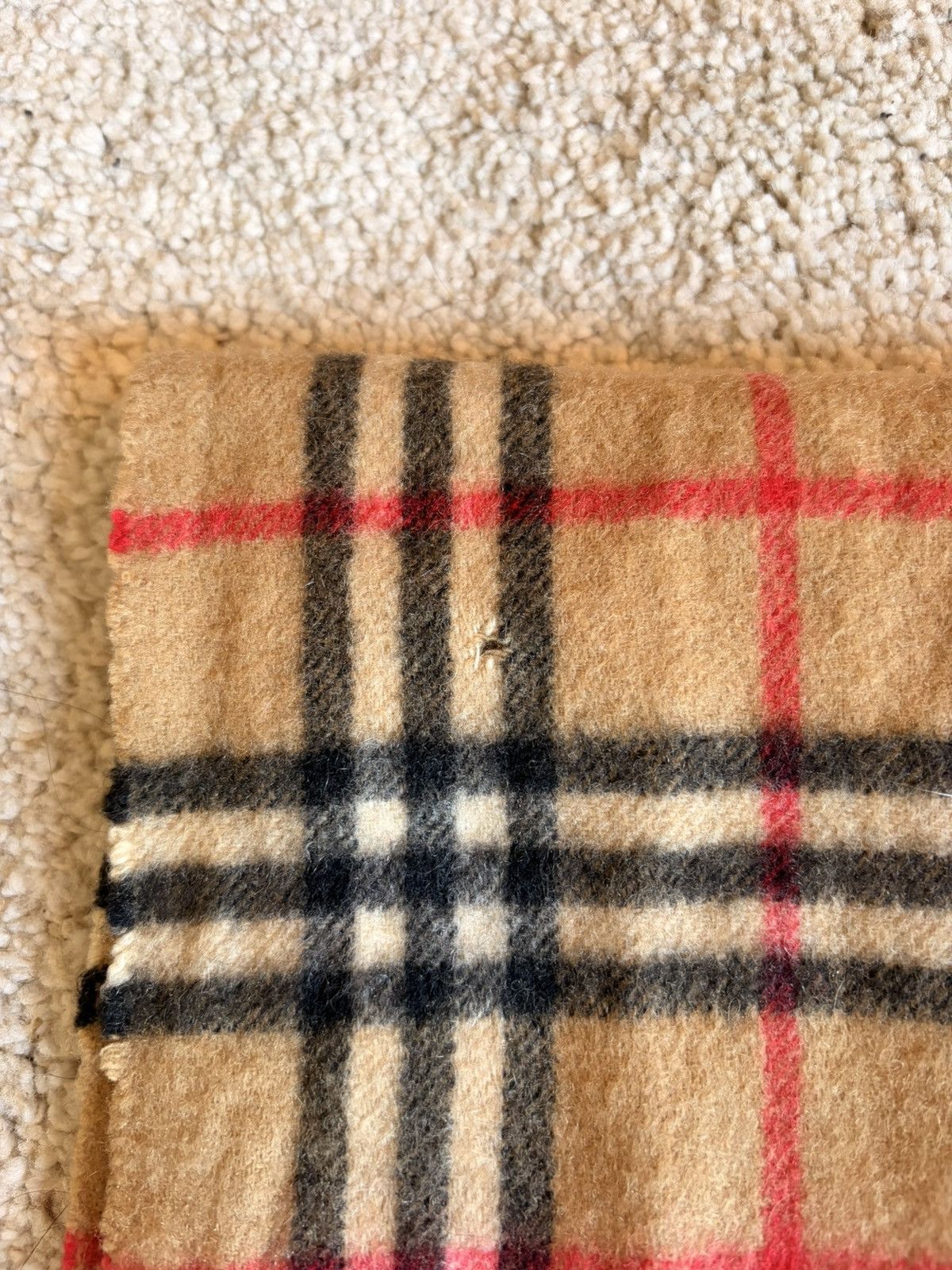 Burberry Burberry Scarf Size ONE SIZE - 4 Thumbnail