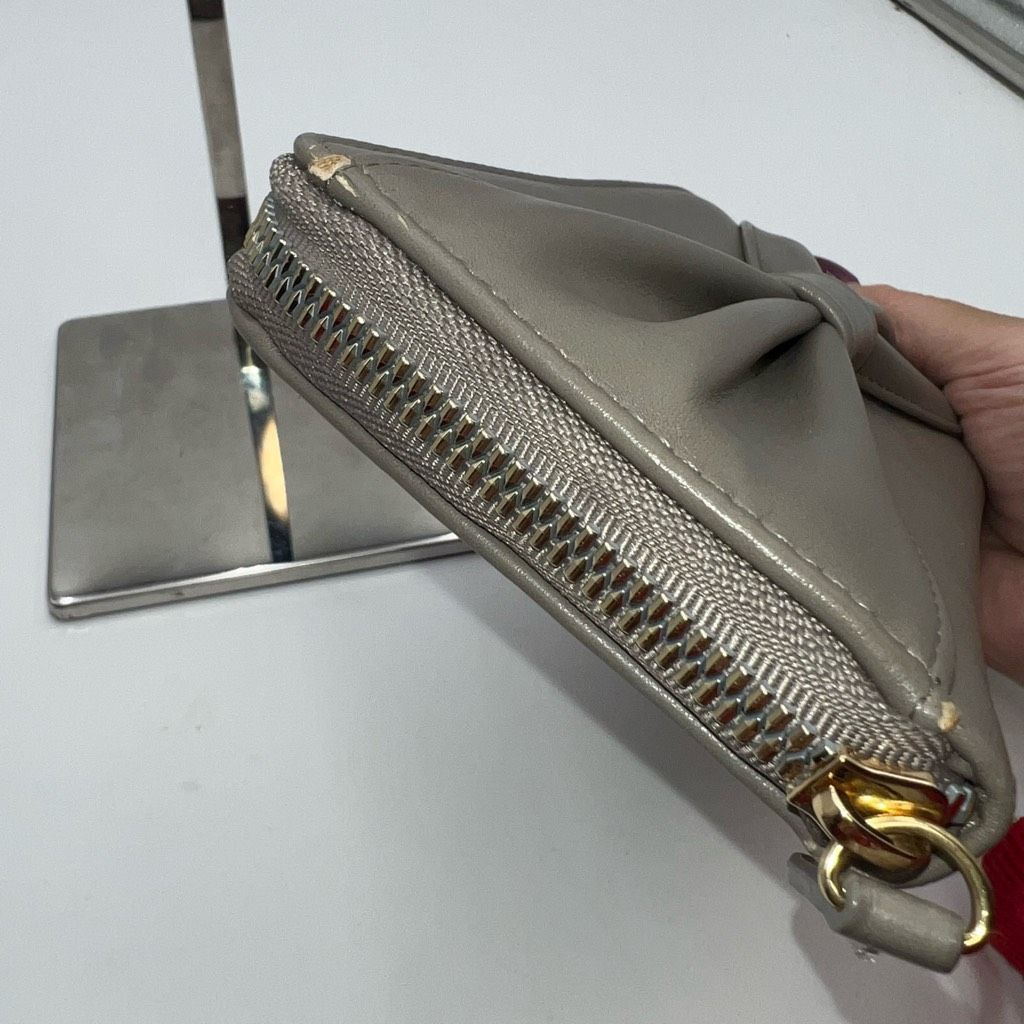 Betsey Johnson Betsey Johnson Faux Leather Bow Front Long Wallet Size ONE SIZE - 5 Thumbnail