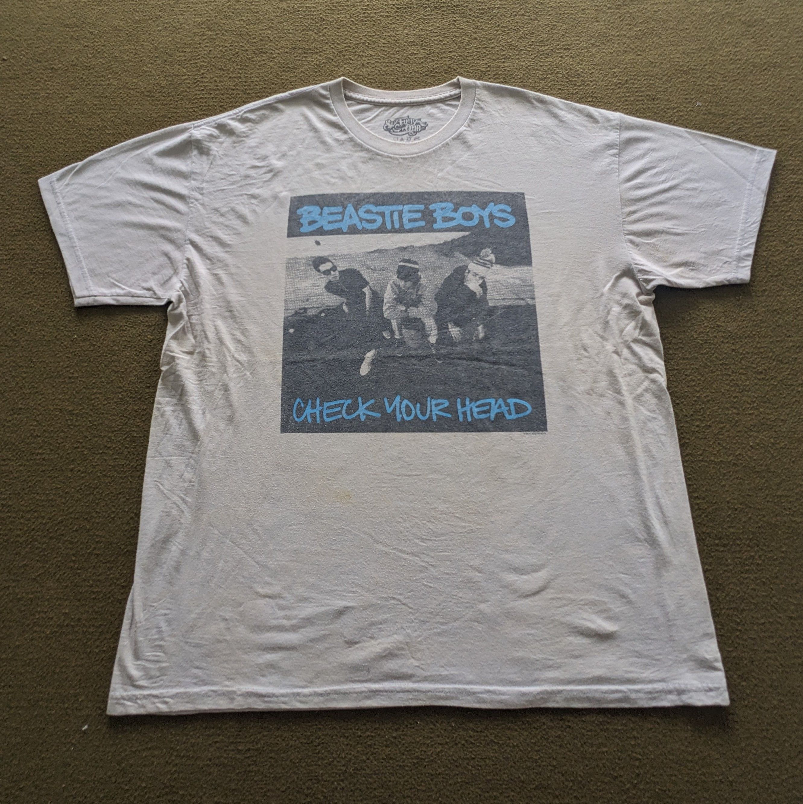 Vintage Vintage BEASTIE BOYS Hip Hop Band T-shirt Size US XL / EU 56 / 4 - 1 Thumbnail