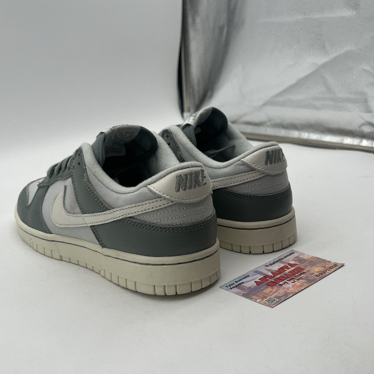 Nike Nike dunk low mica green Size US 8 / EU 41 - 4 Thumbnail