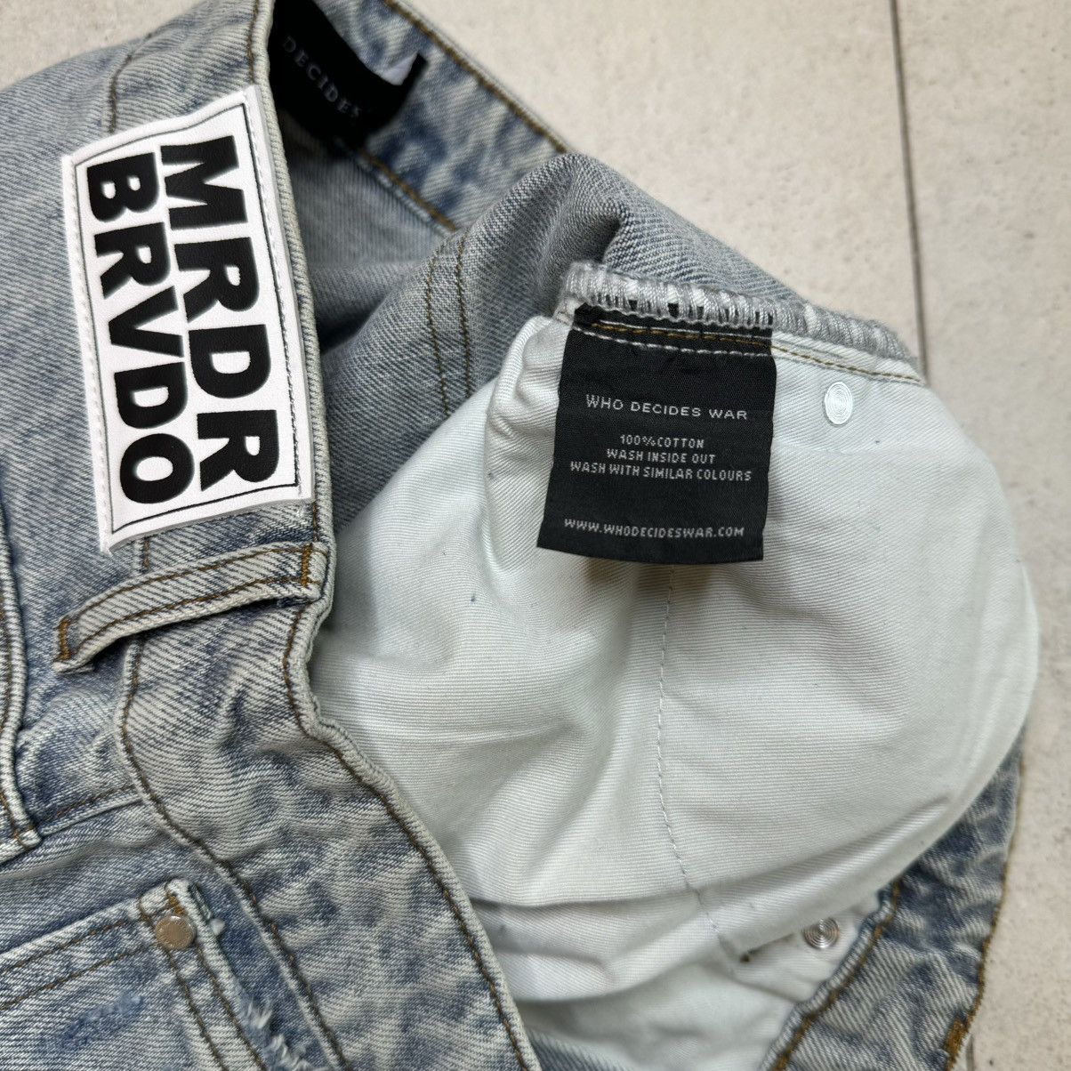 Who Decides War Who decides war ultra flare scripture denim sky Size US 32 / EU 48 - 5 Thumbnail