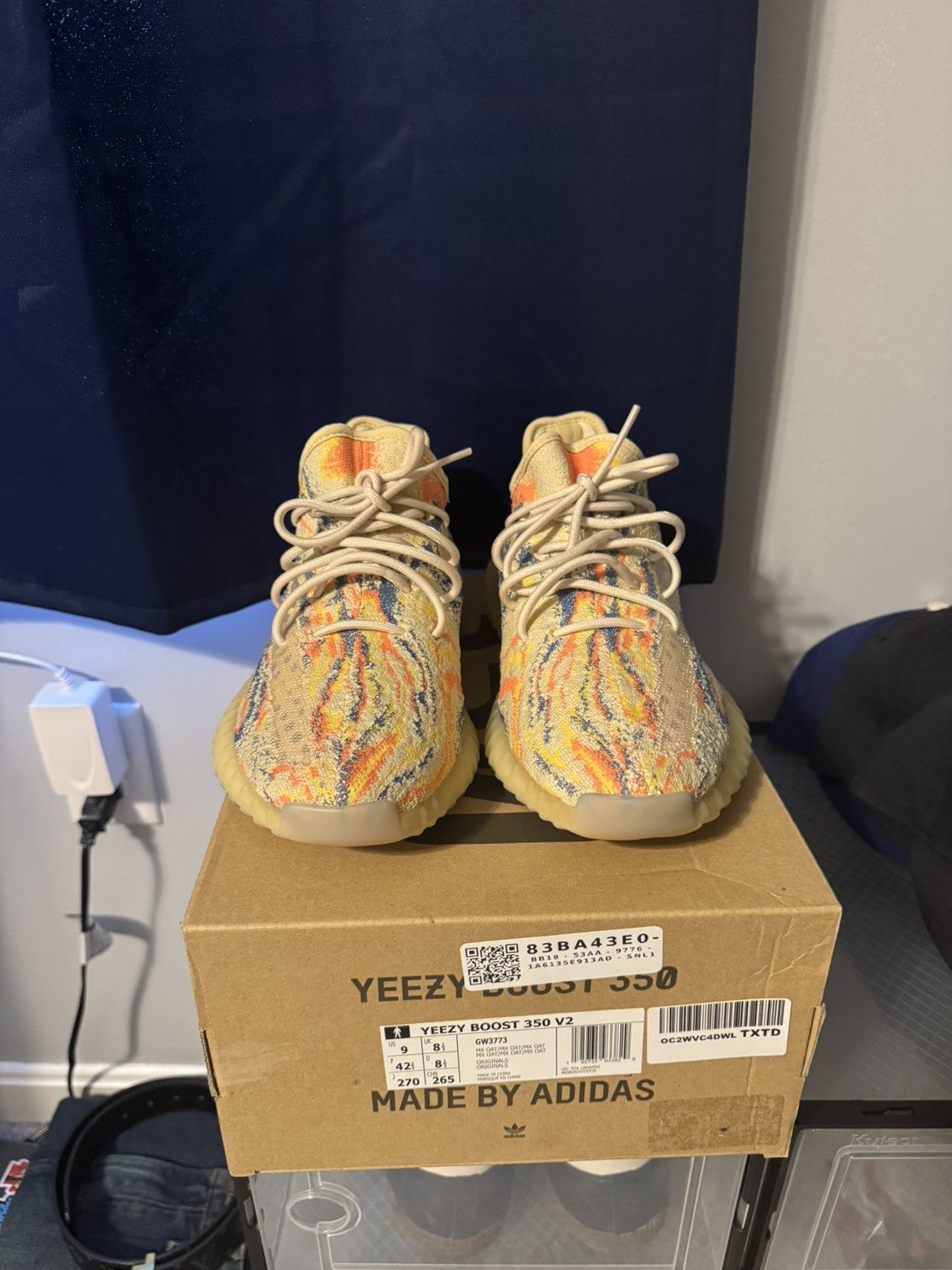 Yeezy Yeezy 350 V2 Size US 9 / EU 42 - 1 Thumbnail
