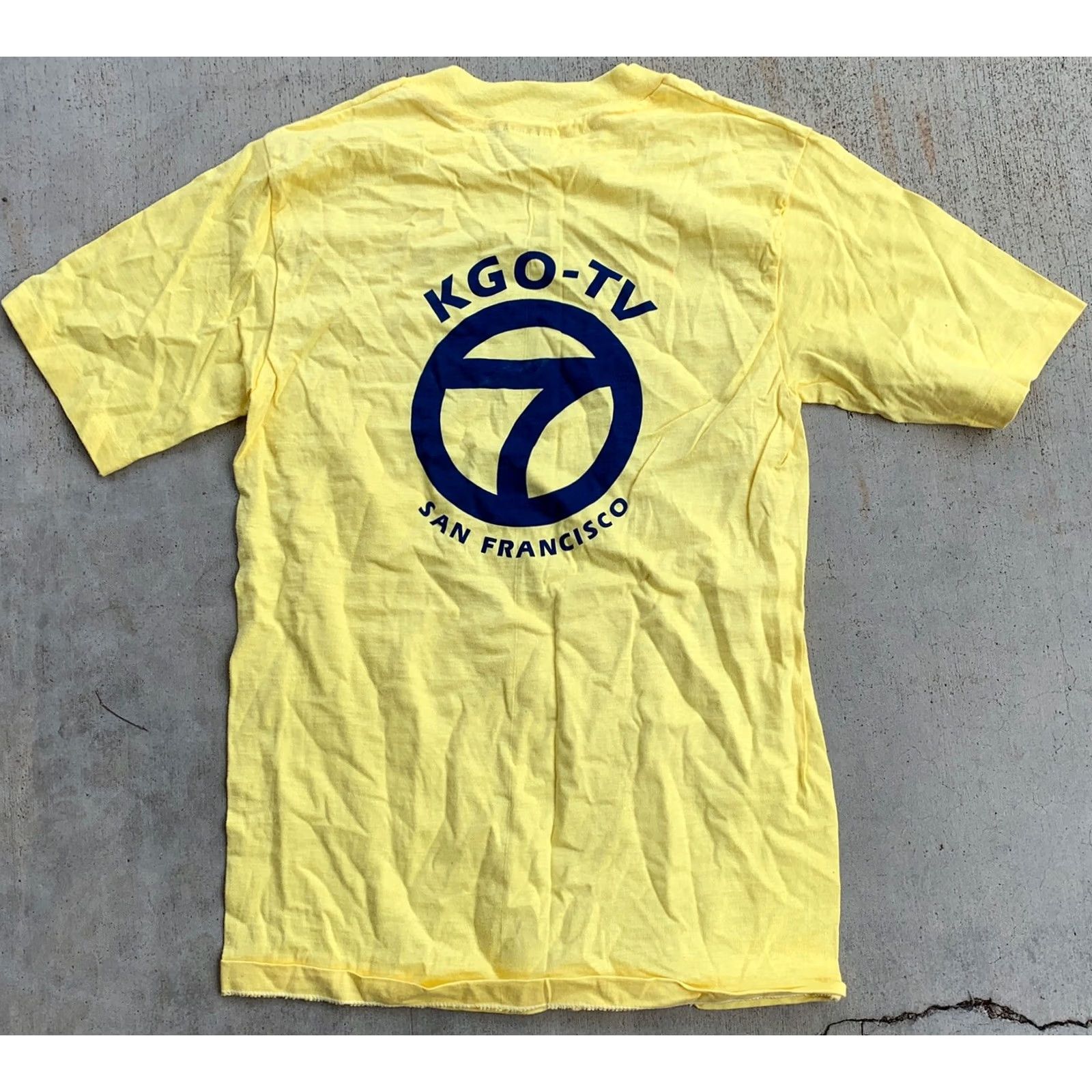 Hanes VINTAGE Hanes KGO-TV 7 San Francisco T-Shirt I Stumped Celania 7 News Scene 70s 80s Yellow Graphic Tee Mens S 34-36 100% Cotton USA 1970s Size US S / EU 44-46 / 1 - 3 Thumbnail