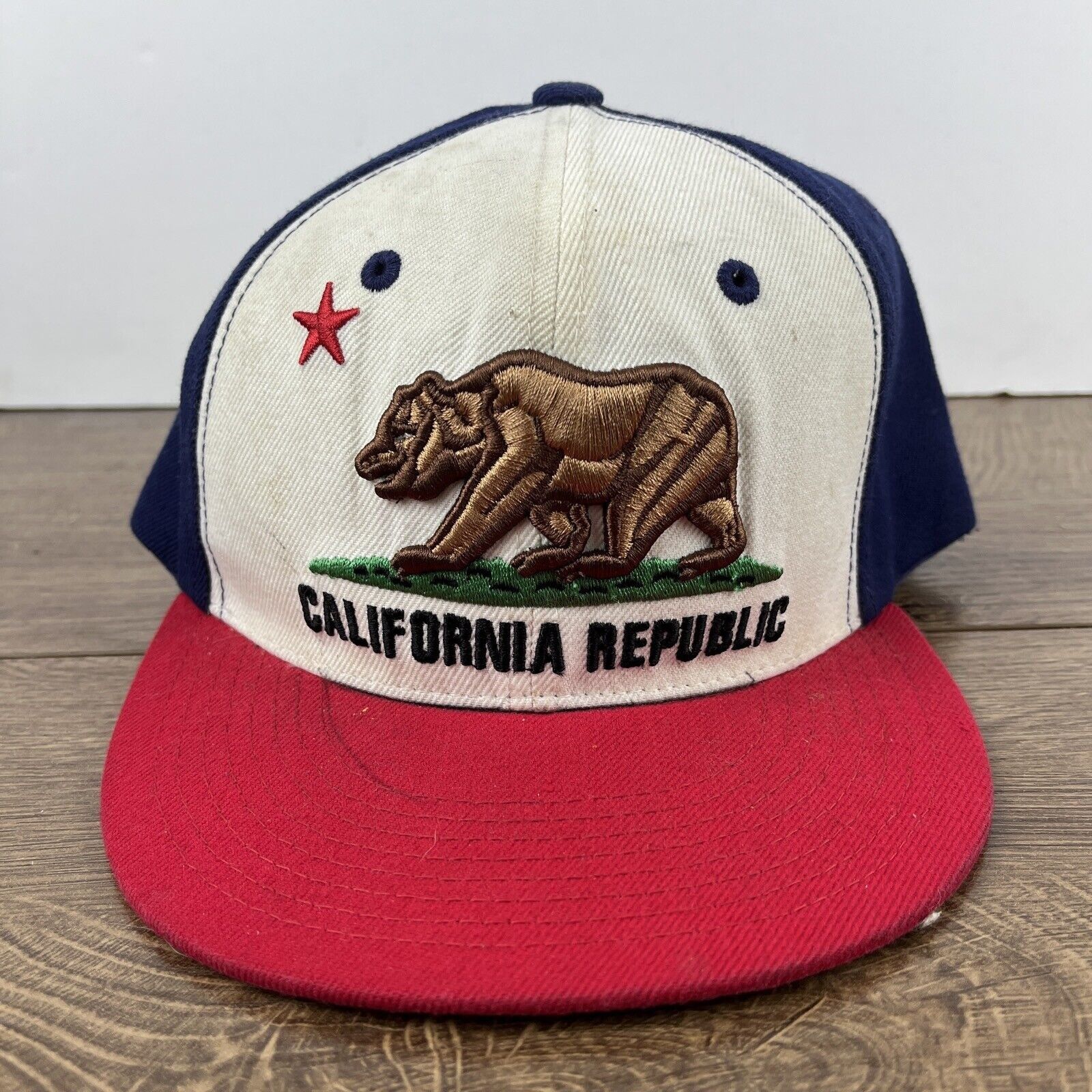 Other California Republic Hat Cali White Hat Adjustable Snapback A Size ONE SIZE - 4 Thumbnail