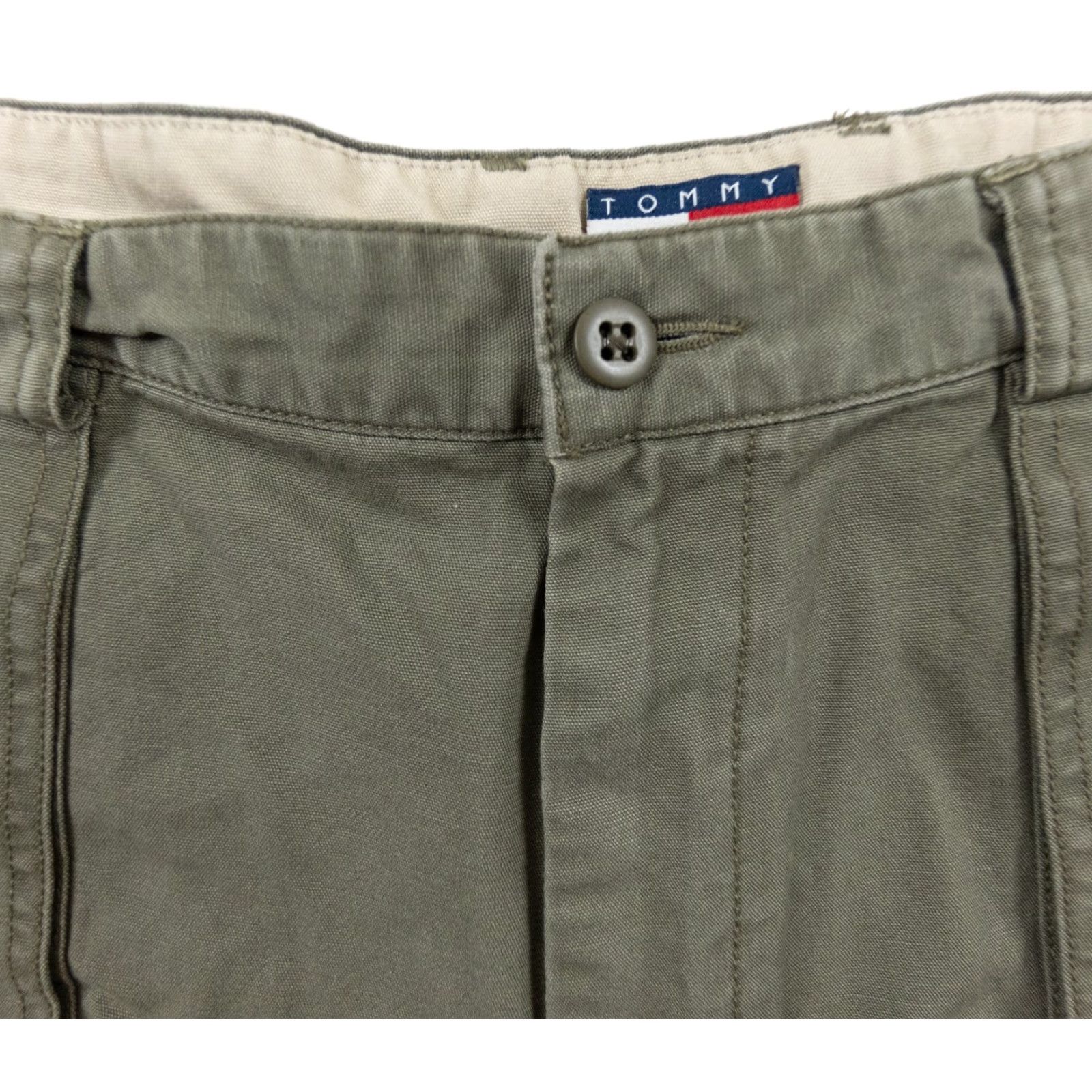 Tommy Hilfiger VINTAGE Tommy Hilfiger Shorts Mens 36 Chino Flat Front 9in Inseam Green 90s Casual Preppy Logo Mens Size US 36 / EU 52 - 4 Thumbnail