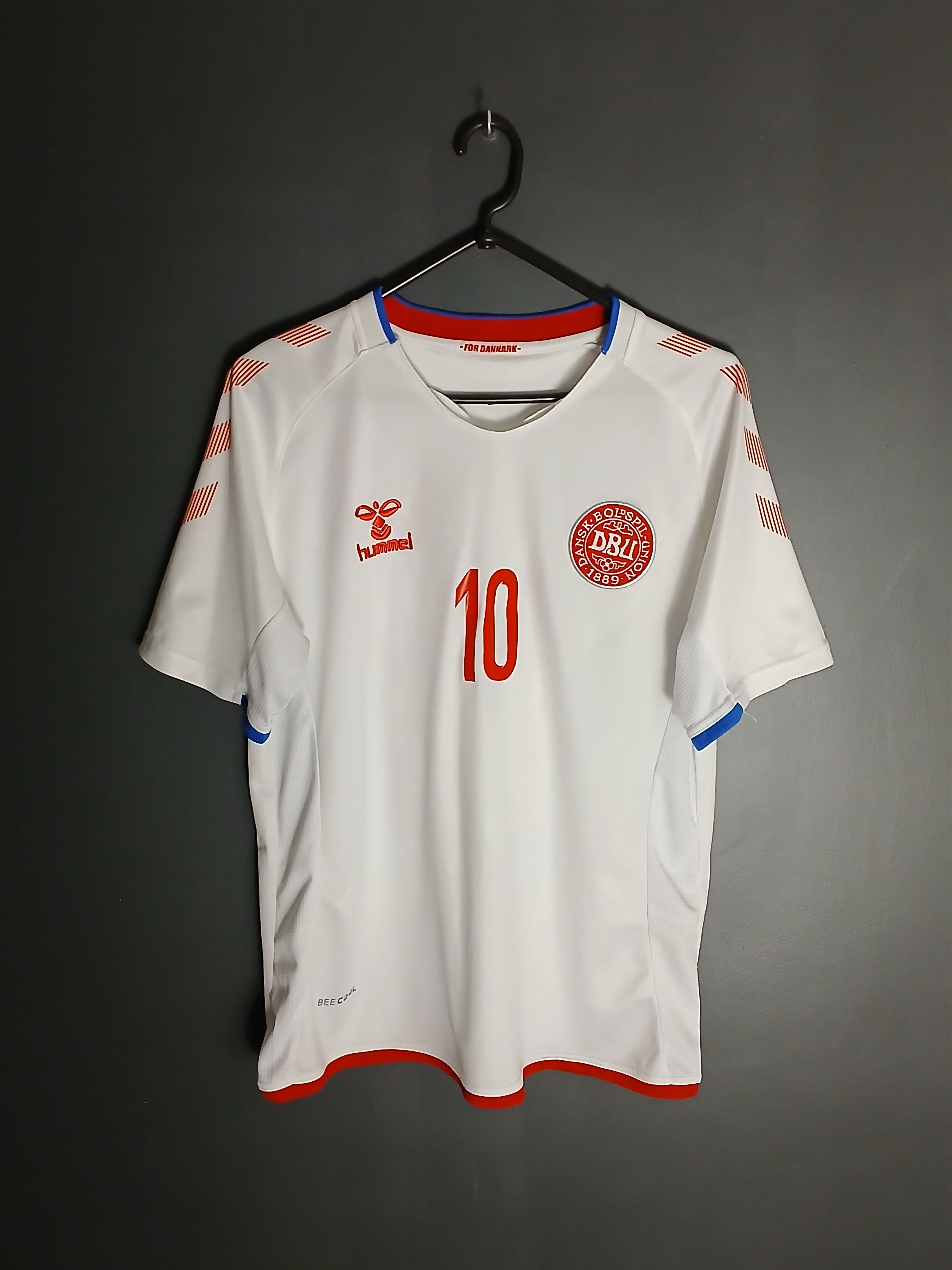 Other Denmark National Team Eriksen Football Jersey T-Shirt Size US M / EU 48-50 / 2 - 2 Thumbnail