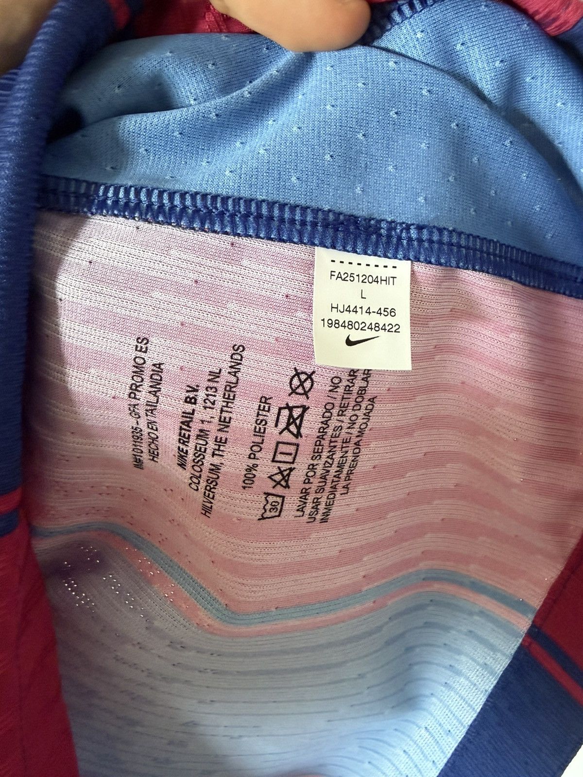 Nike Barcelona nike 2025/2026 home Match Issue Lewandowski Size US L / EU 52-54 / 3 - 5 Thumbnail