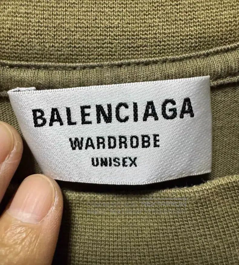Balenciaga Balenciaga Embroidered Coke Round Neck Loose Short Sleeve Size US S / EU 44-46 / 1 - 3 Thumbnail