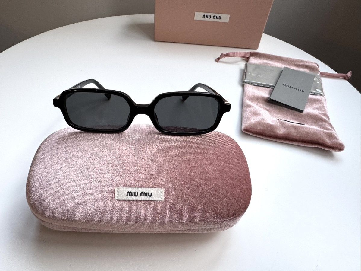 Miu Miu × Vintage NEW Miu Miu sunglasses SMU 11ZS 16K5S0 Size ONE SIZE - 2 Thumbnail