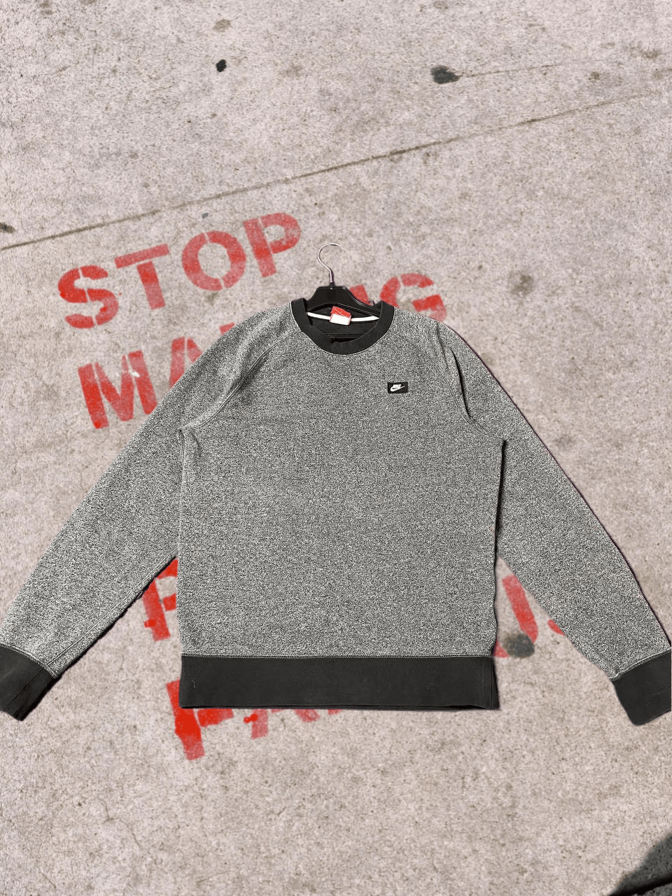 Nike NIKE Crew Sweatshirt Gray WASHED Distressed 90s Size US S / EU 44-46 / 1 - 1 Thumbnail