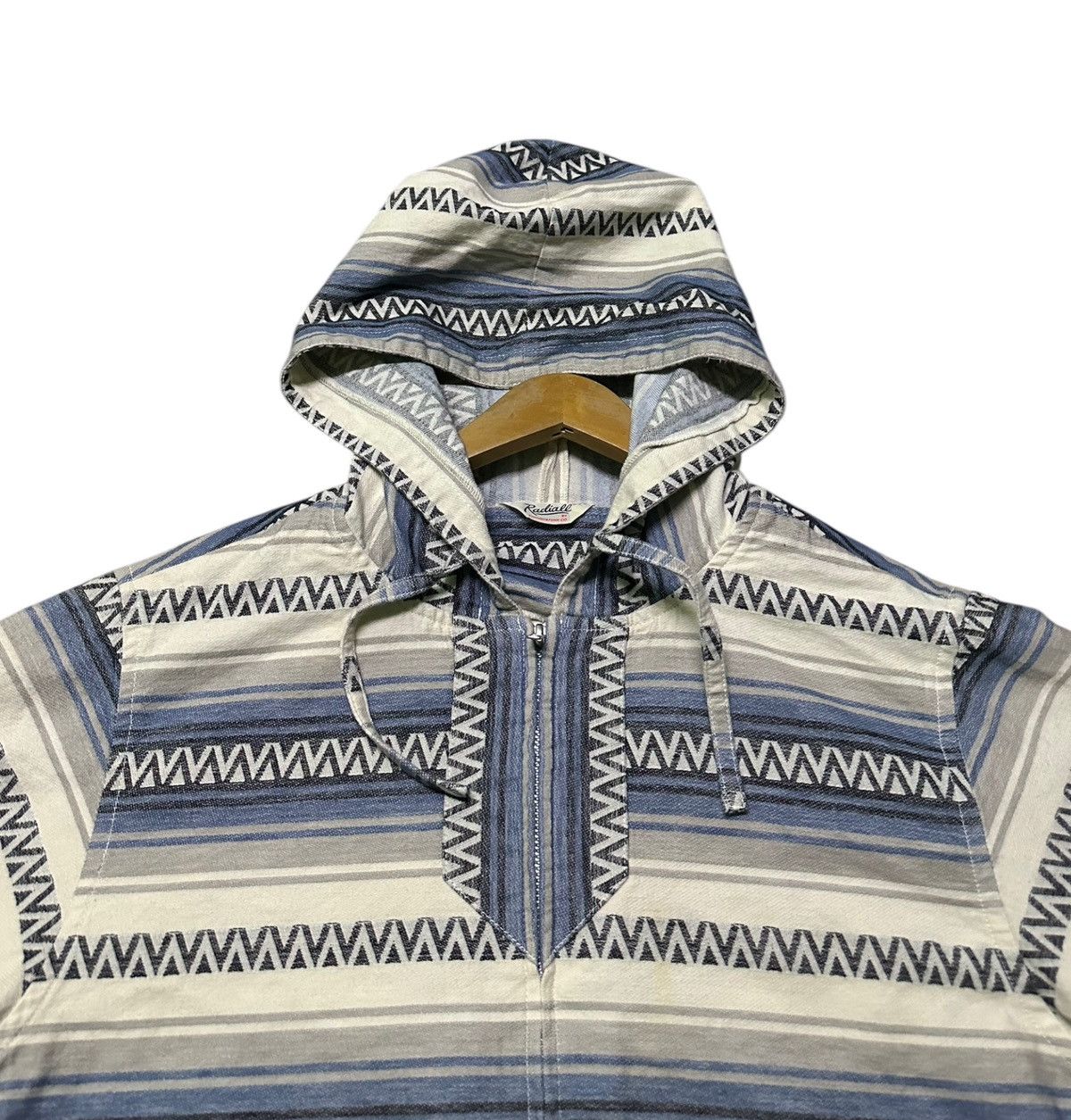 Japanese Brand Vintage Radial native zipper hoodie Size US L / EU 52-54 / 3 - 4 Thumbnail