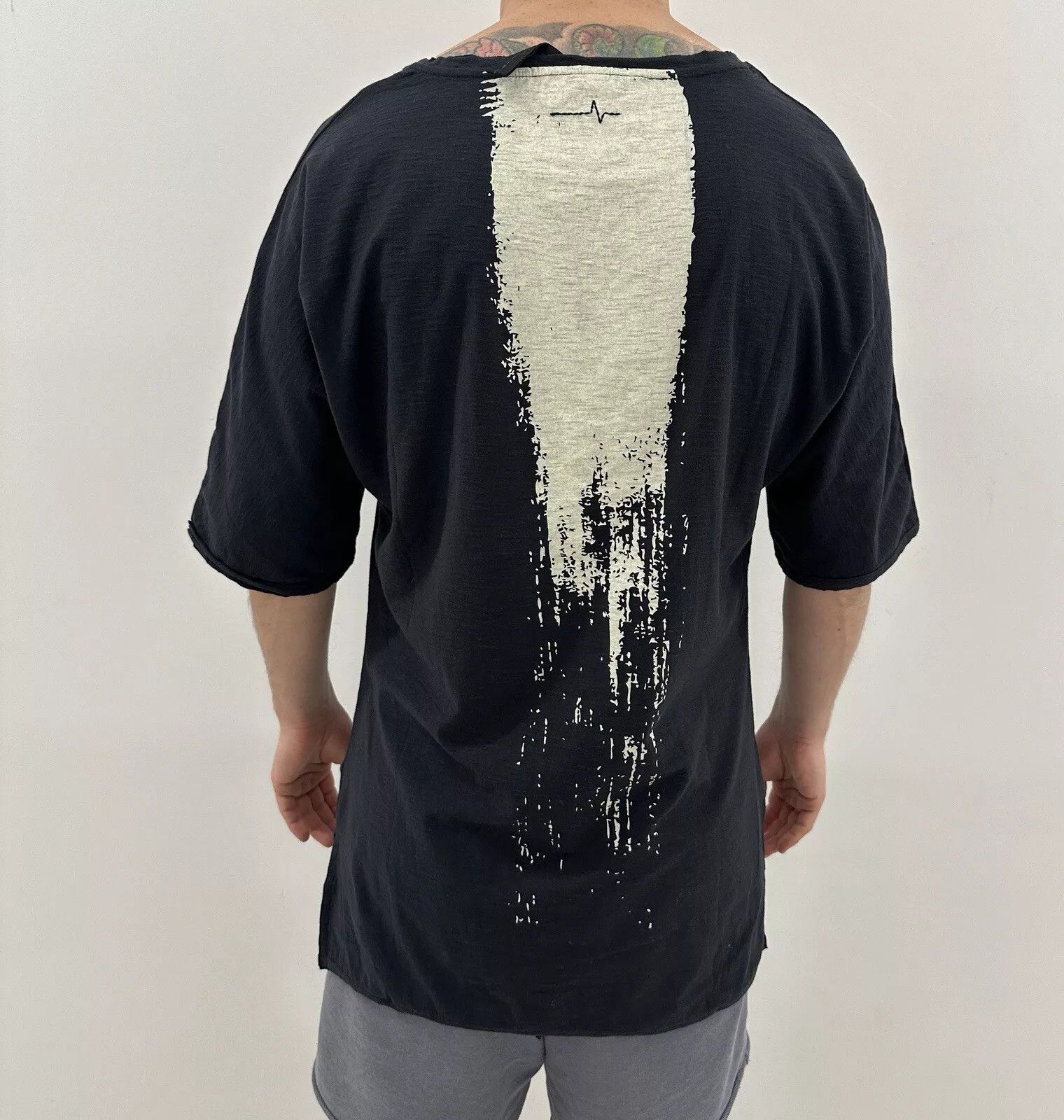 First Aid To The Injured First Aid To The Injured Men T-shirt Avant Owens Oversized Size US M / EU 48-50 / 2 - 2 Thumbnail