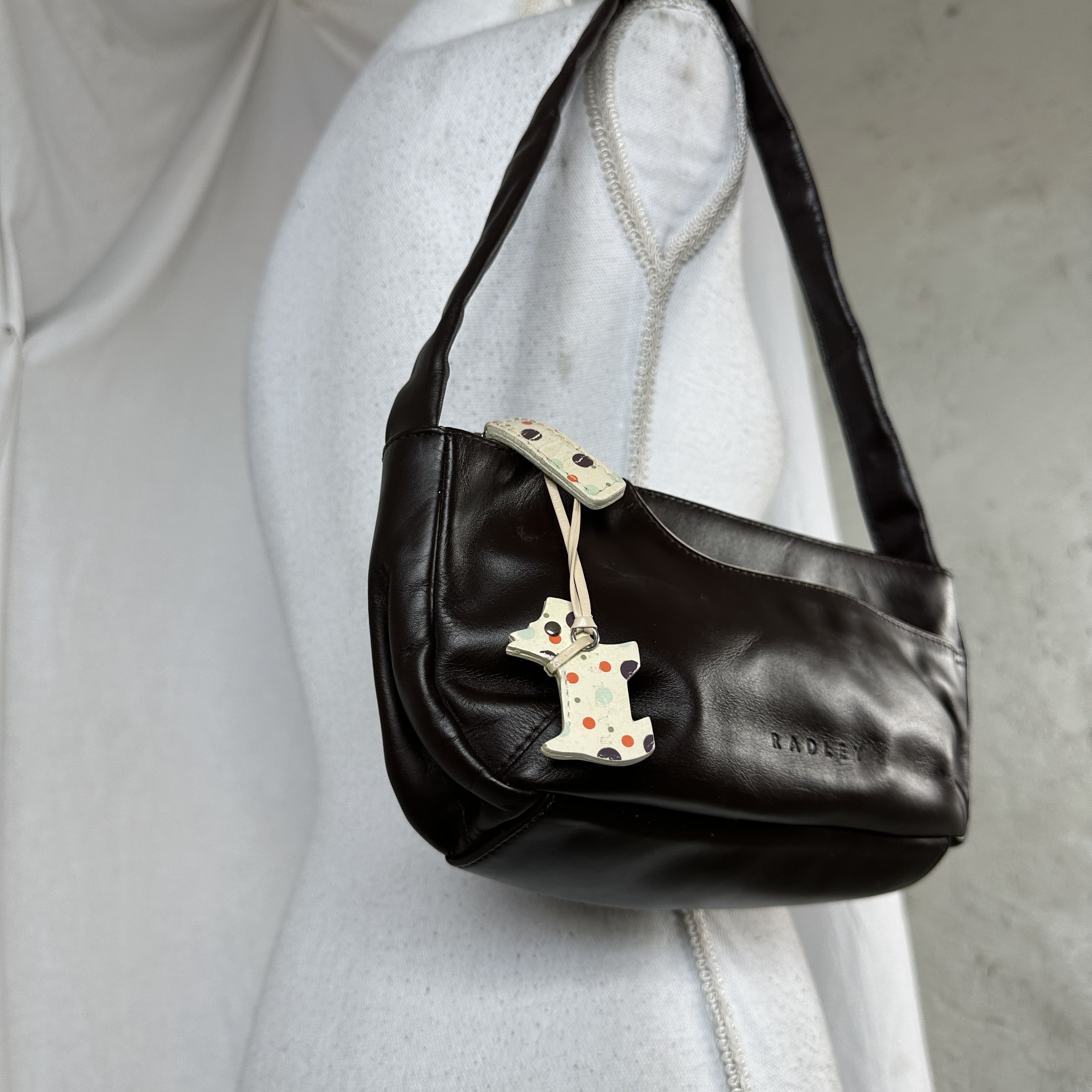 Vintage Vintage Y2K Avant Garde Casual Biker Leather Radley Bag Size ONE SIZE - 4 Thumbnail