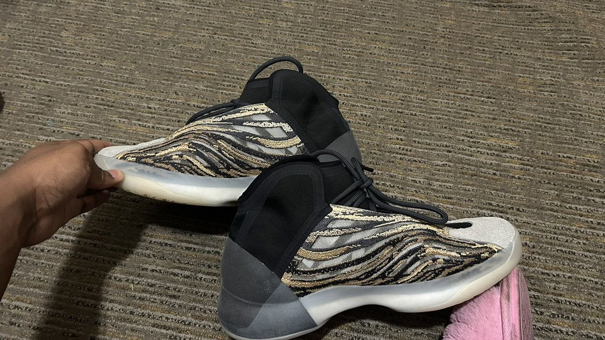 Adidas × Yeezy Yeezy Quantum “Amber Tint” Size US 10.5 / EU 43-44 - 4 Thumbnail