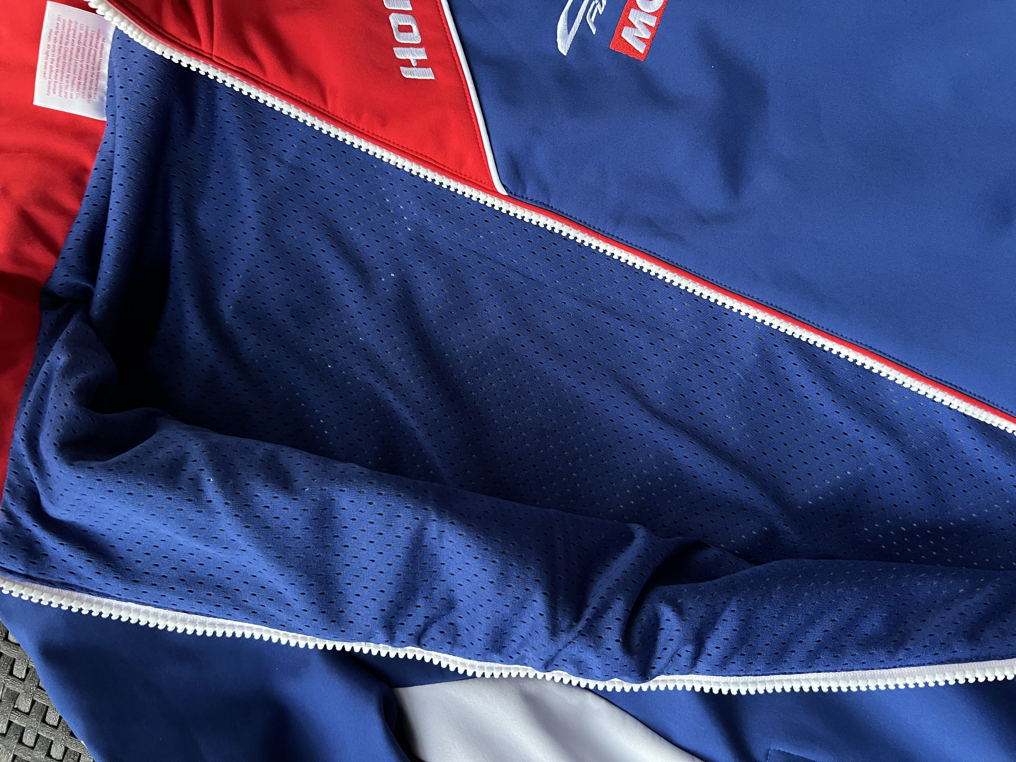 Honda HRC Honda FIM Endurance Team Softshell Jacket size XL Size US XL / EU 56 / 4 - 4 Thumbnail