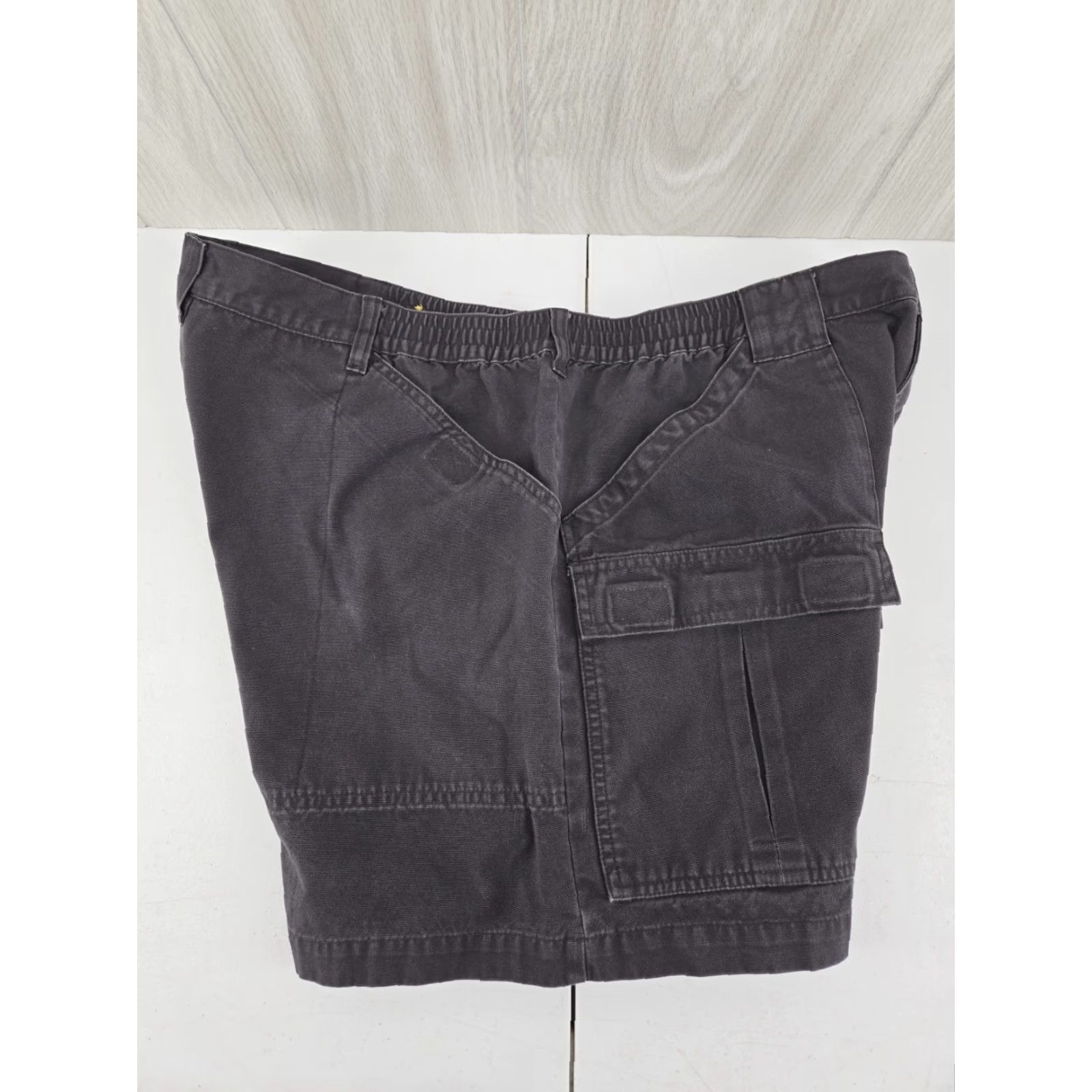 Vintage VINTAGE is not applicable here. Cabela's Mens Dary Gray Cargo Shorts Elastic Waist 6 Pockets SZ 40 Size US 40 / EU 56 - 4 Thumbnail