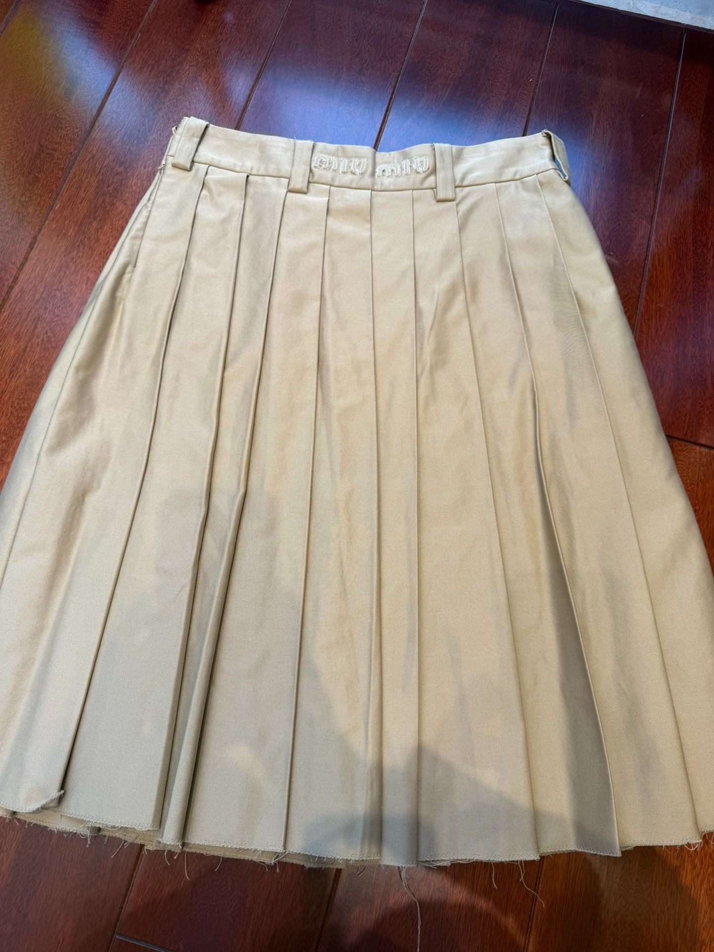 Miu Miu Miumiu Pleated Skirt Size 38 Size 38" / US 16 / IT 52 - 1 Thumbnail