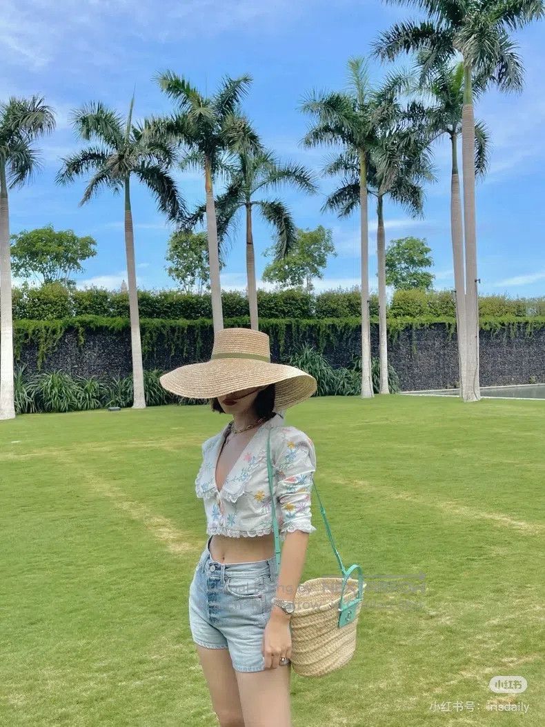 Chanel Chanel Green webbing large wide-brimmed straw hat Size ONE SIZE - 7 Thumbnail