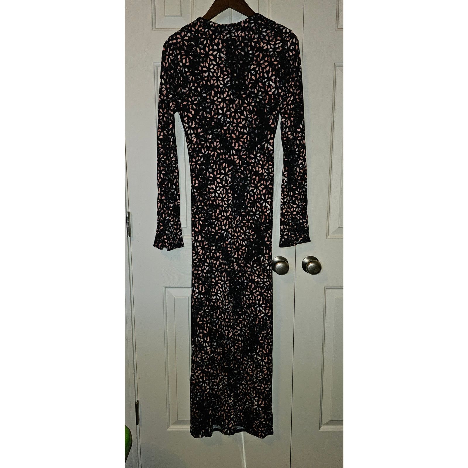 Free People New Free People Shayla Wrap Midi Dress $128 MEDIUM Black Size M / US 6-8 / IT 42-44 - 5 Thumbnail