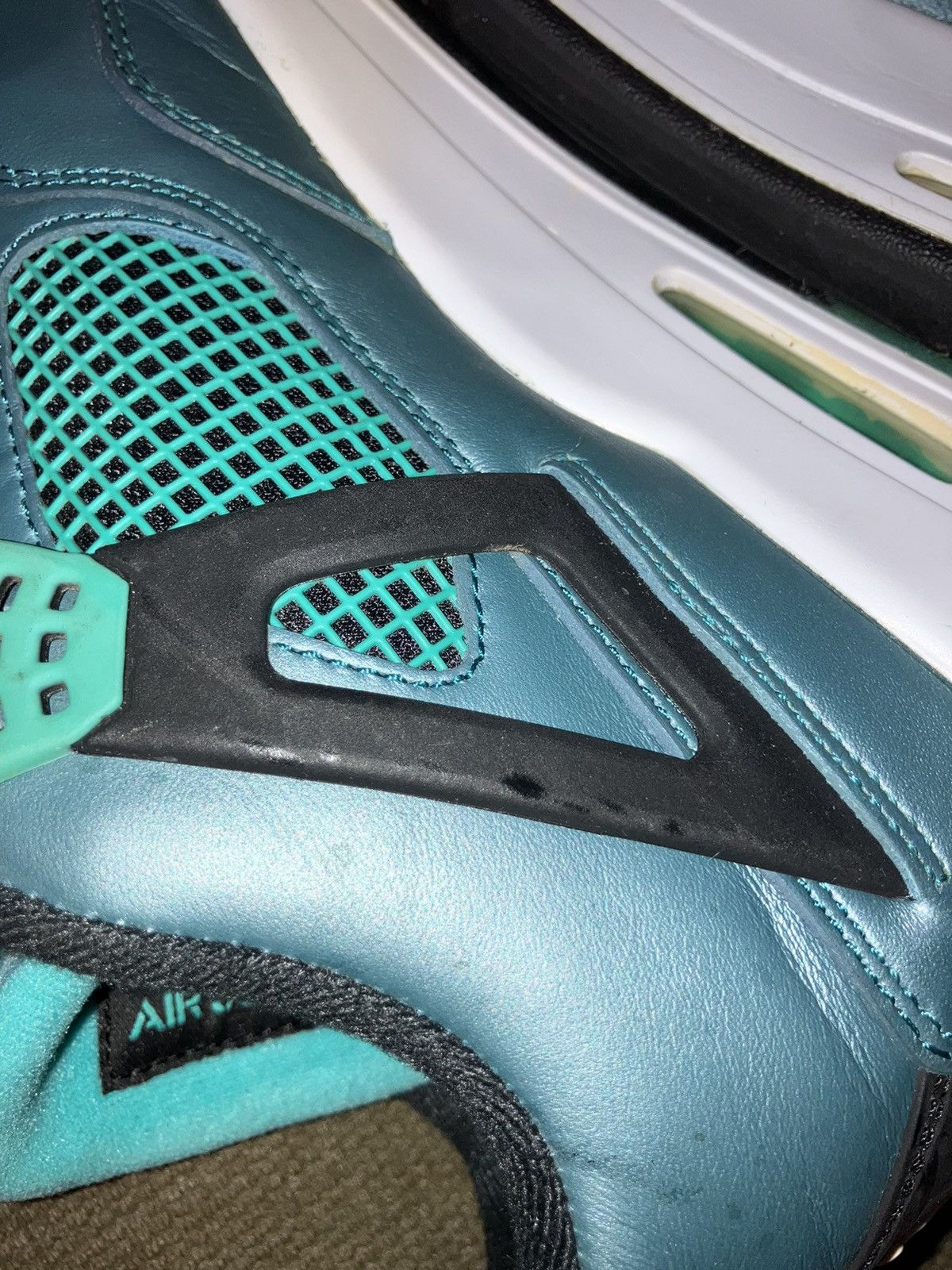 Jordan Brand × Nike Jordan 4 Retro Teal 30th Anniversary SIZE 12 Size US 12 / EU 45 - 17 Thumbnail