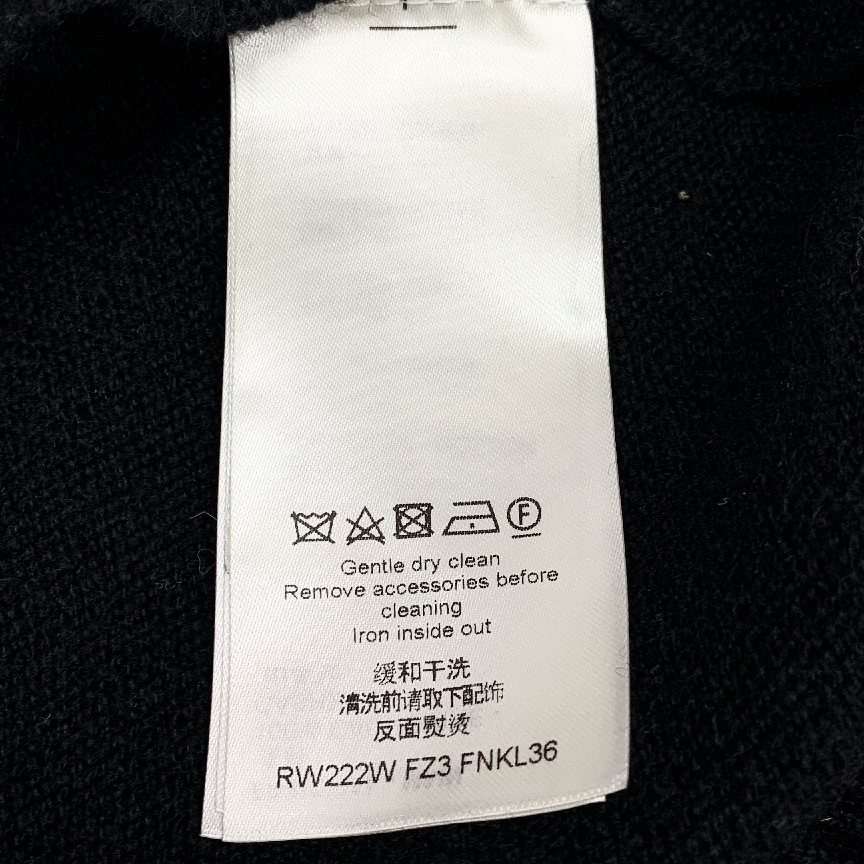Louis Vuitton CM0377 Louis Vuitton Black Wool Sweater W/ Gold Chain Size US M / EU 48-50 / 2 - 7 Thumbnail